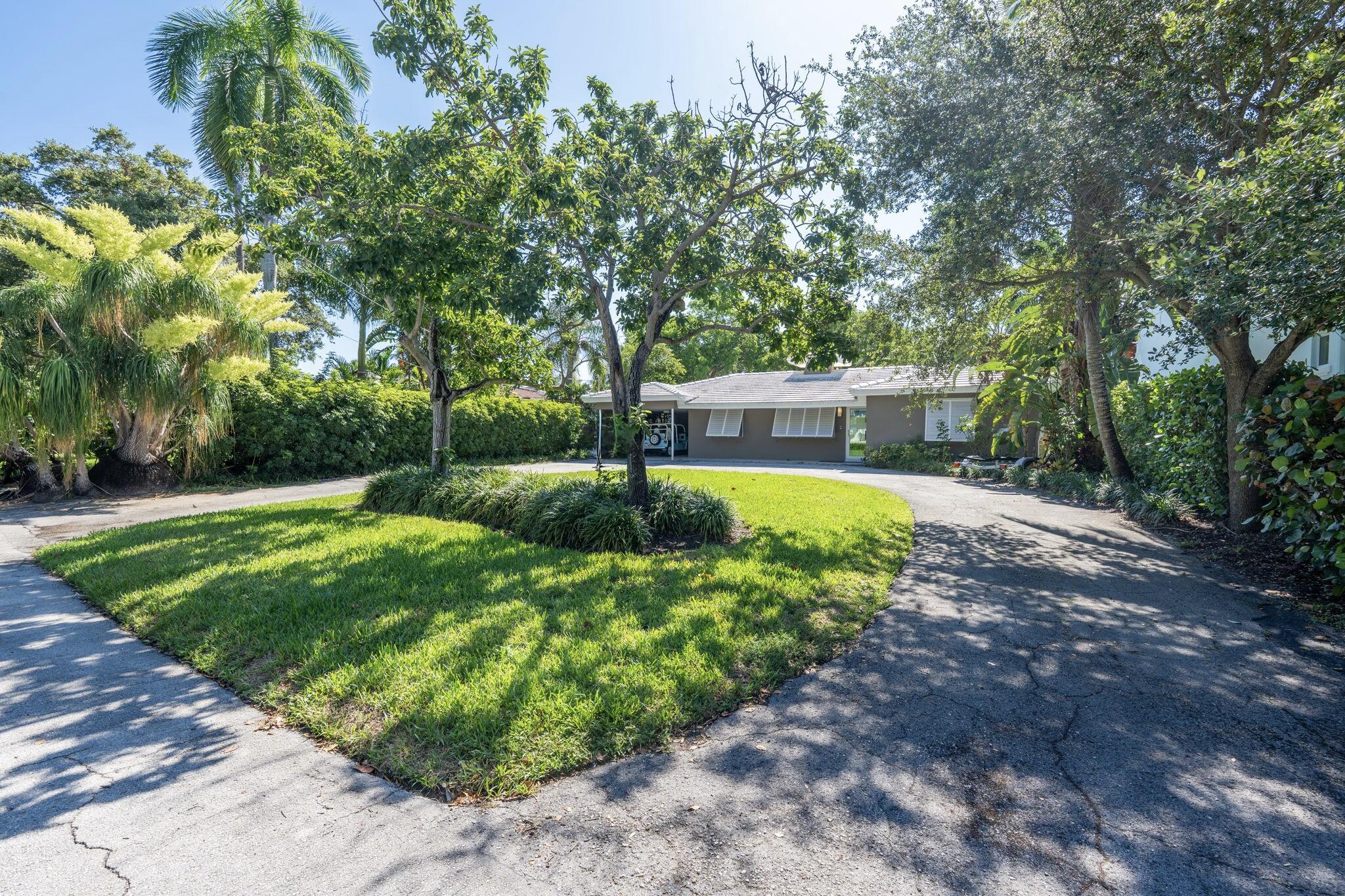 224 N Gordon Road Property Photo 5