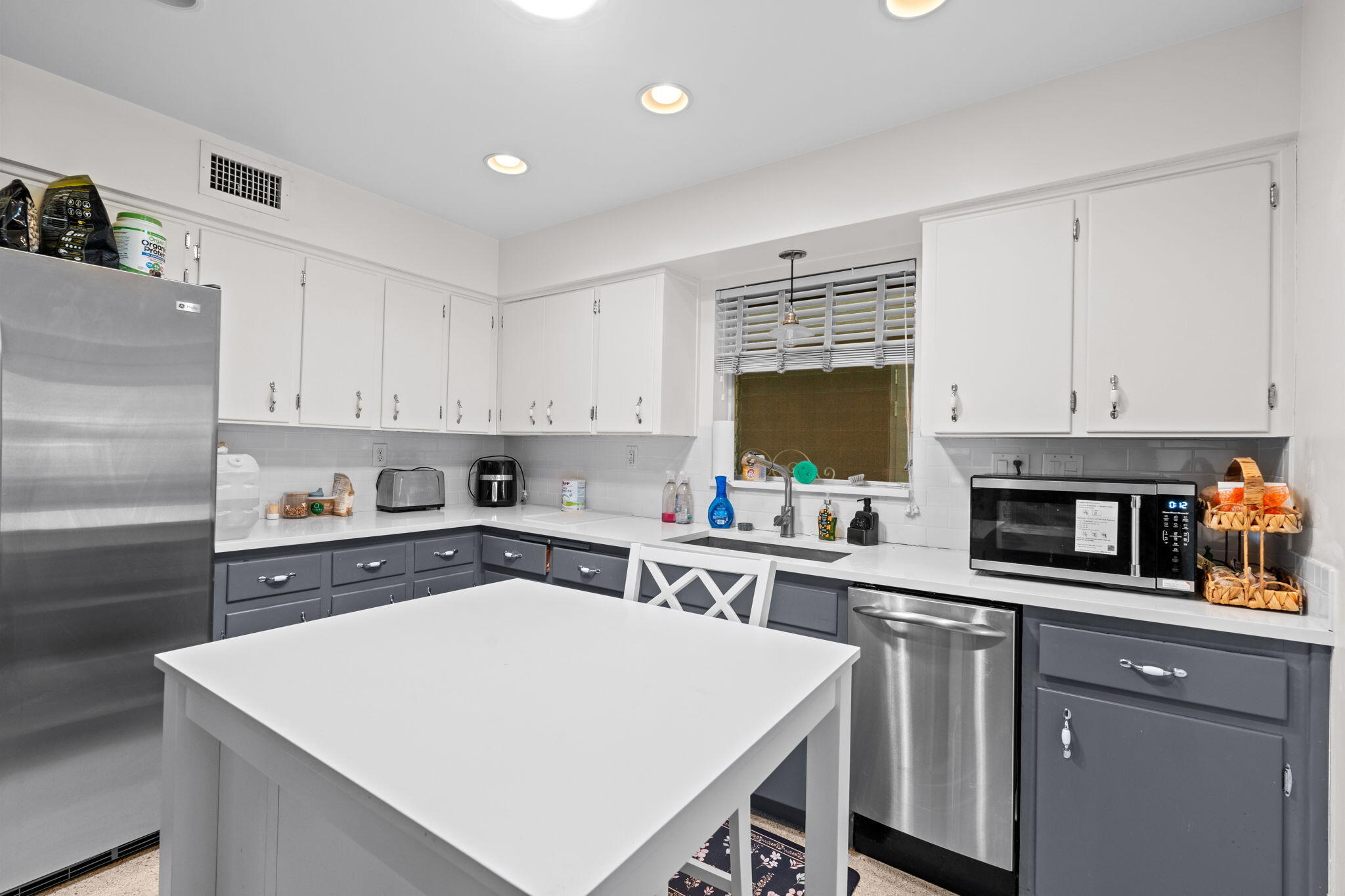 224 N Gordon Road Property Photo 18