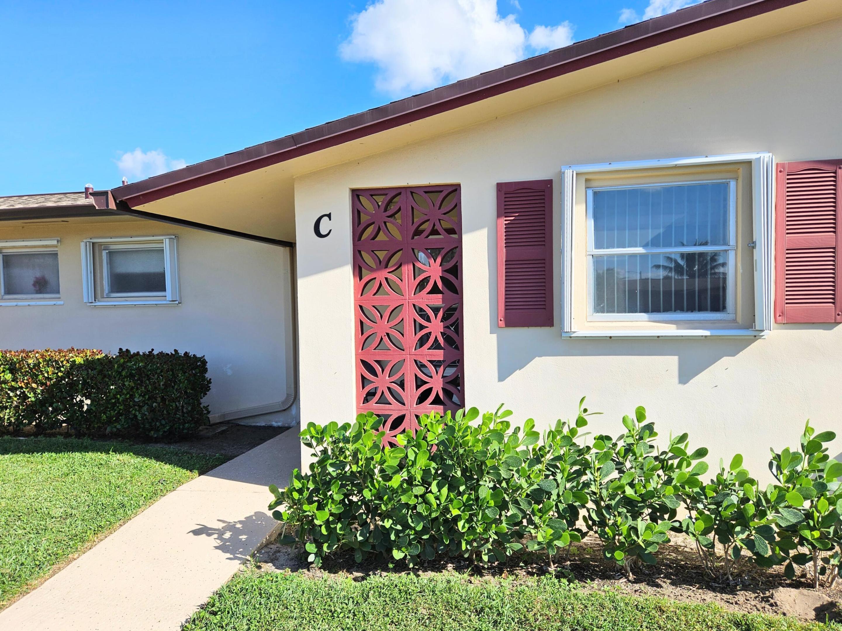 2950 Crosley Drive E C Property Photo 1