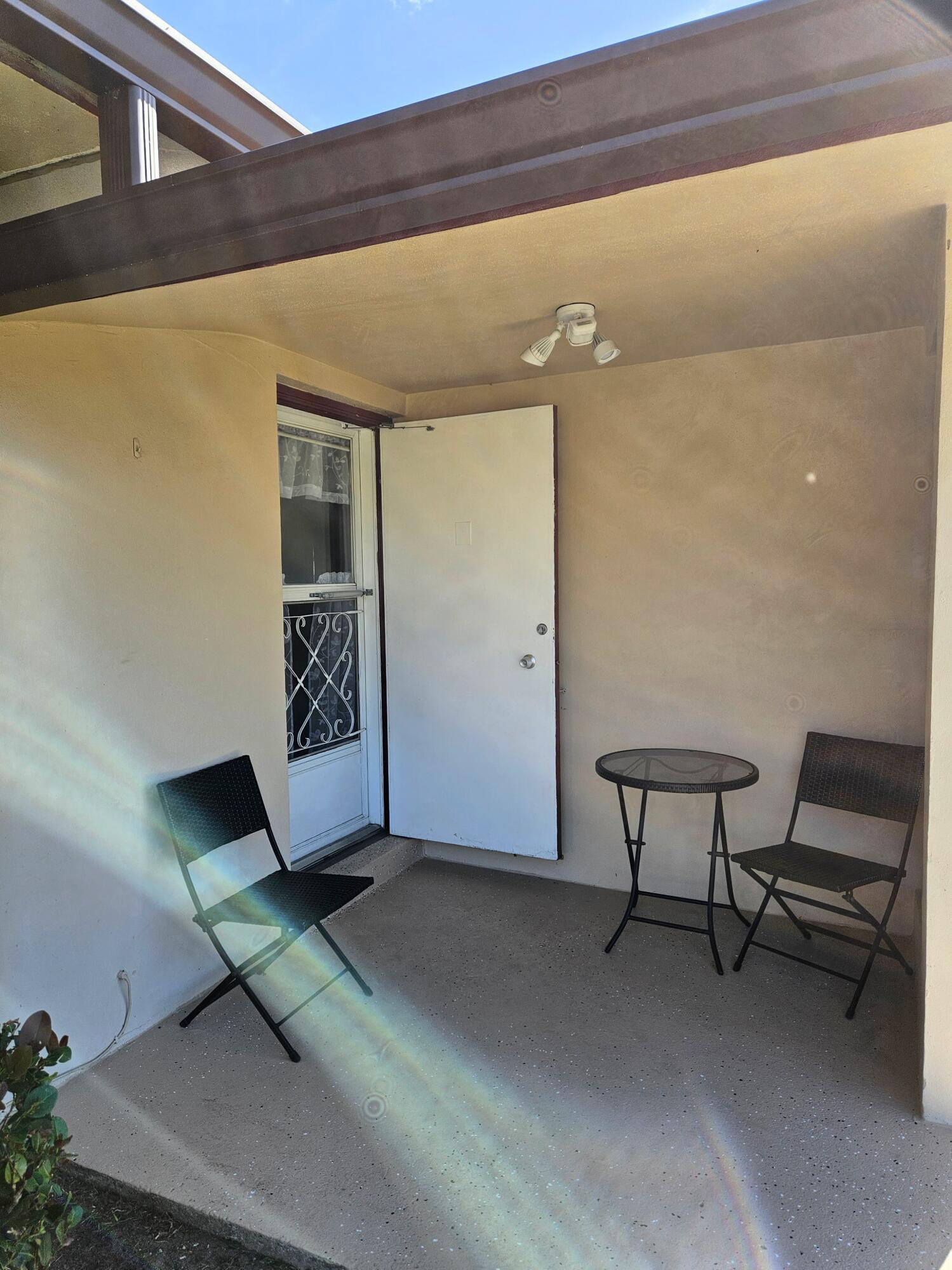 2950 Crosley Drive E C Property Photo 2