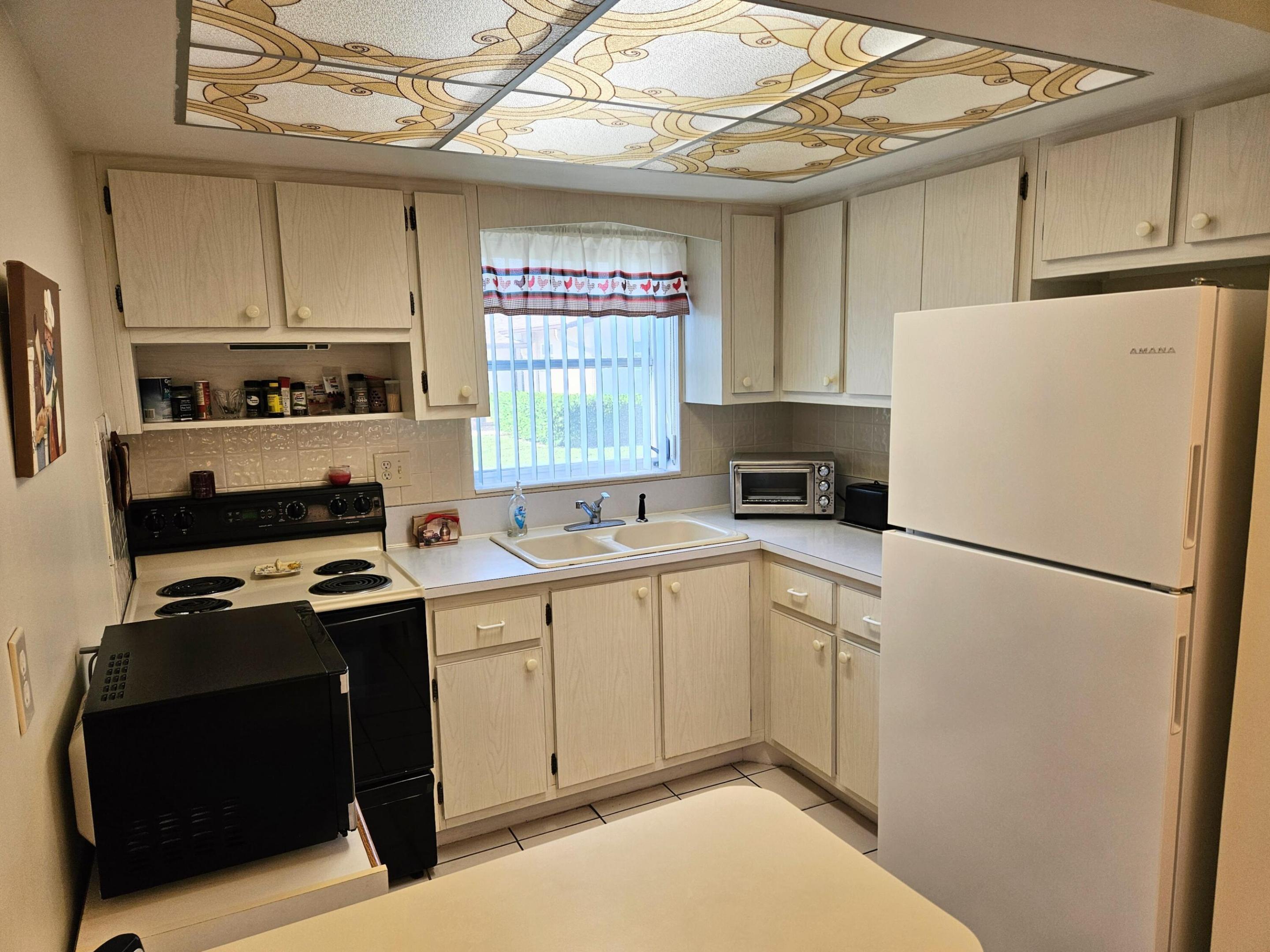 2950 Crosley Drive E C Property Photo 10