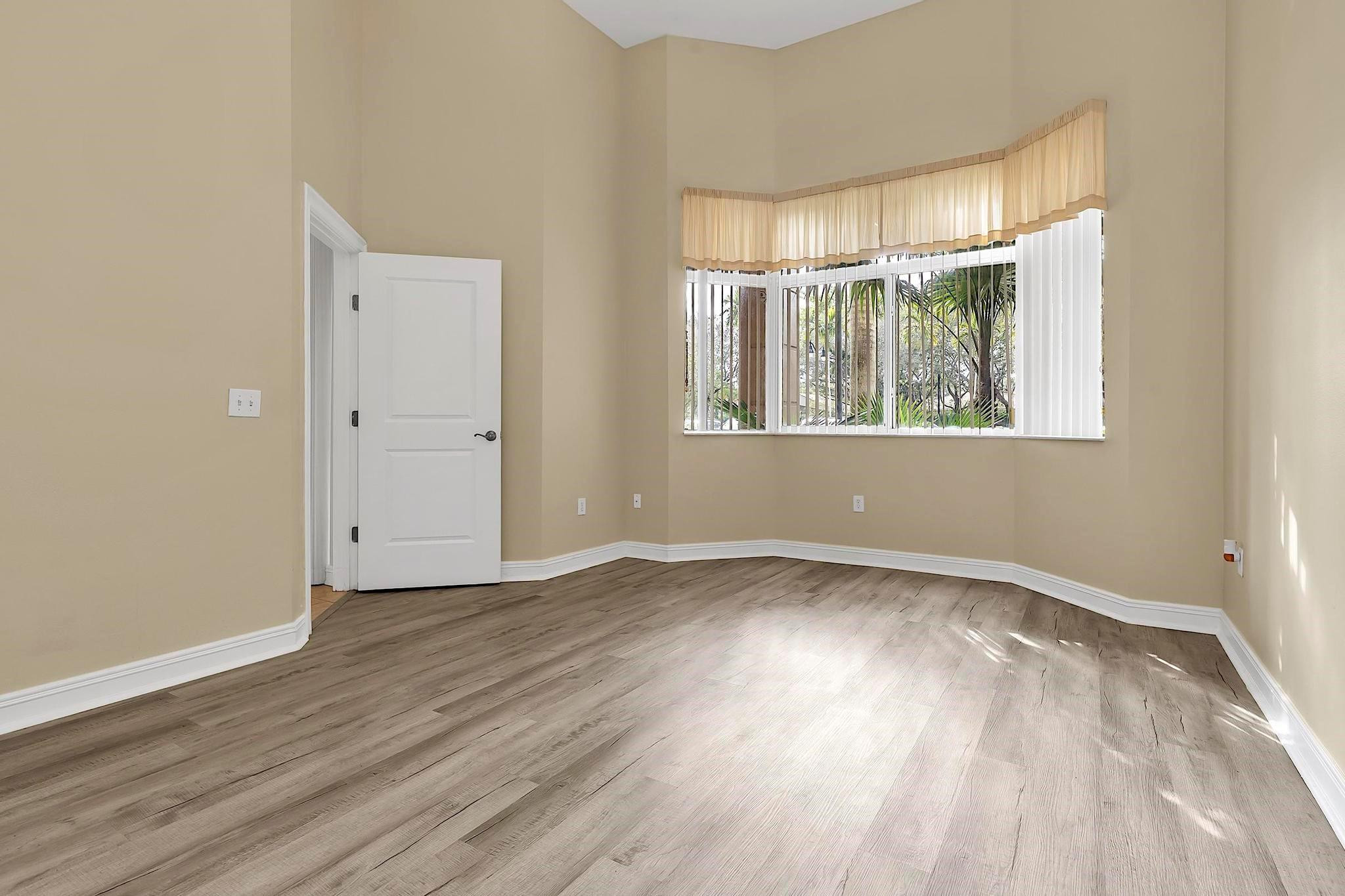16102 Emerald Estates Drive 108 Property Photo 31
