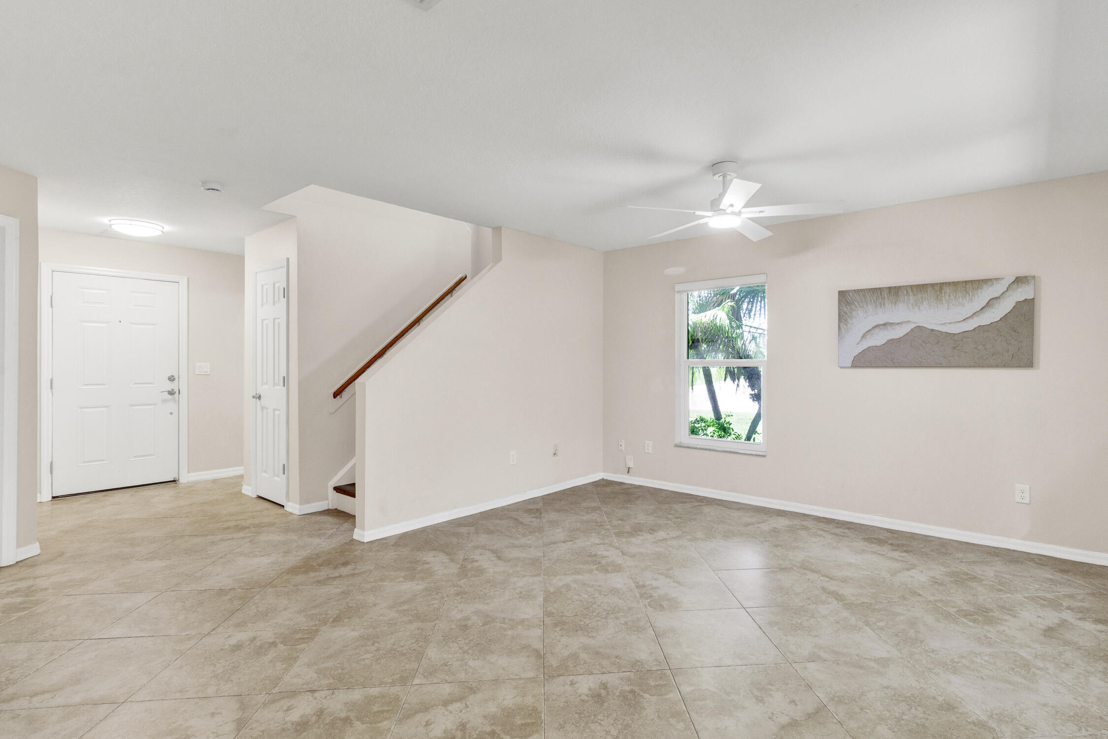 1670 Pointe West Way 1670 Property Photo 6