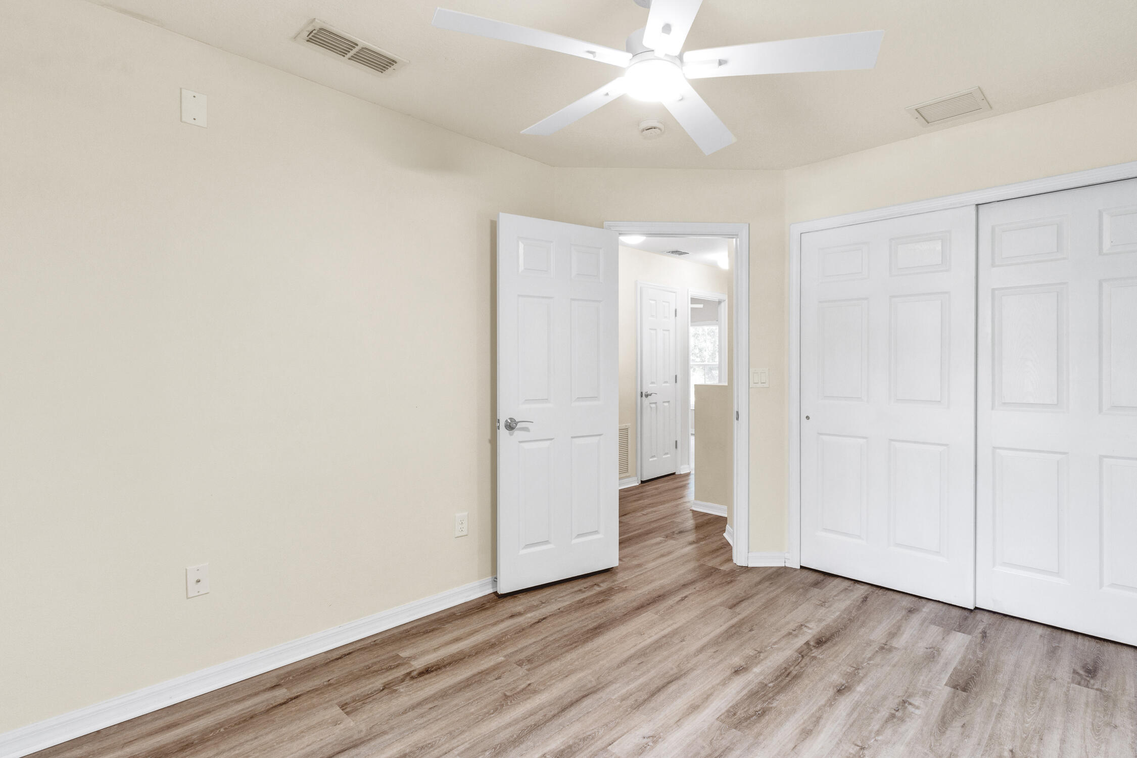 1670 Pointe West Way 1670 Property Photo 21