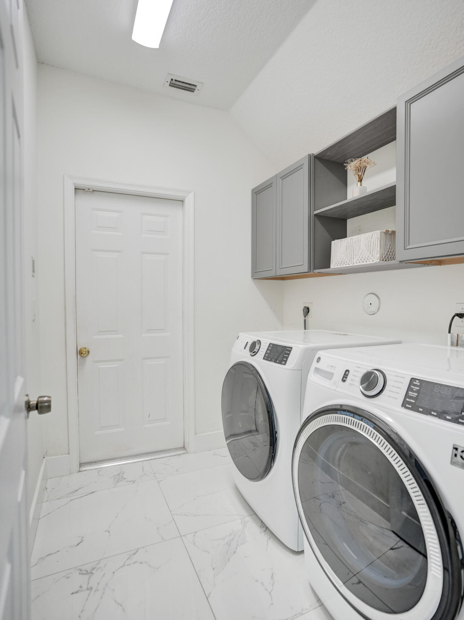 4180 Lansing Avenue Property Photo 25
