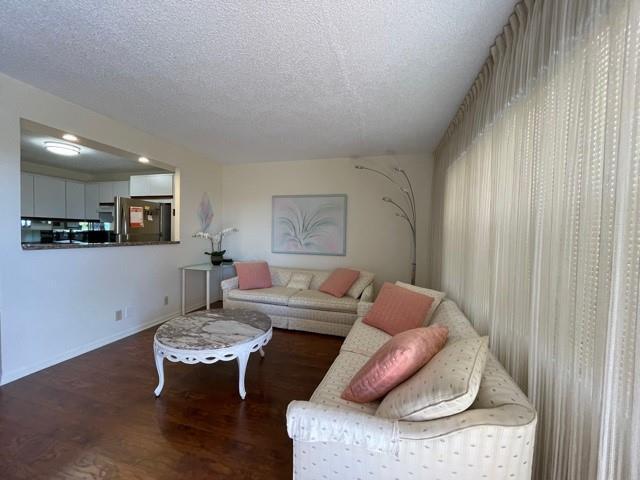 3304 Aruba Way J4 Property Photo 5