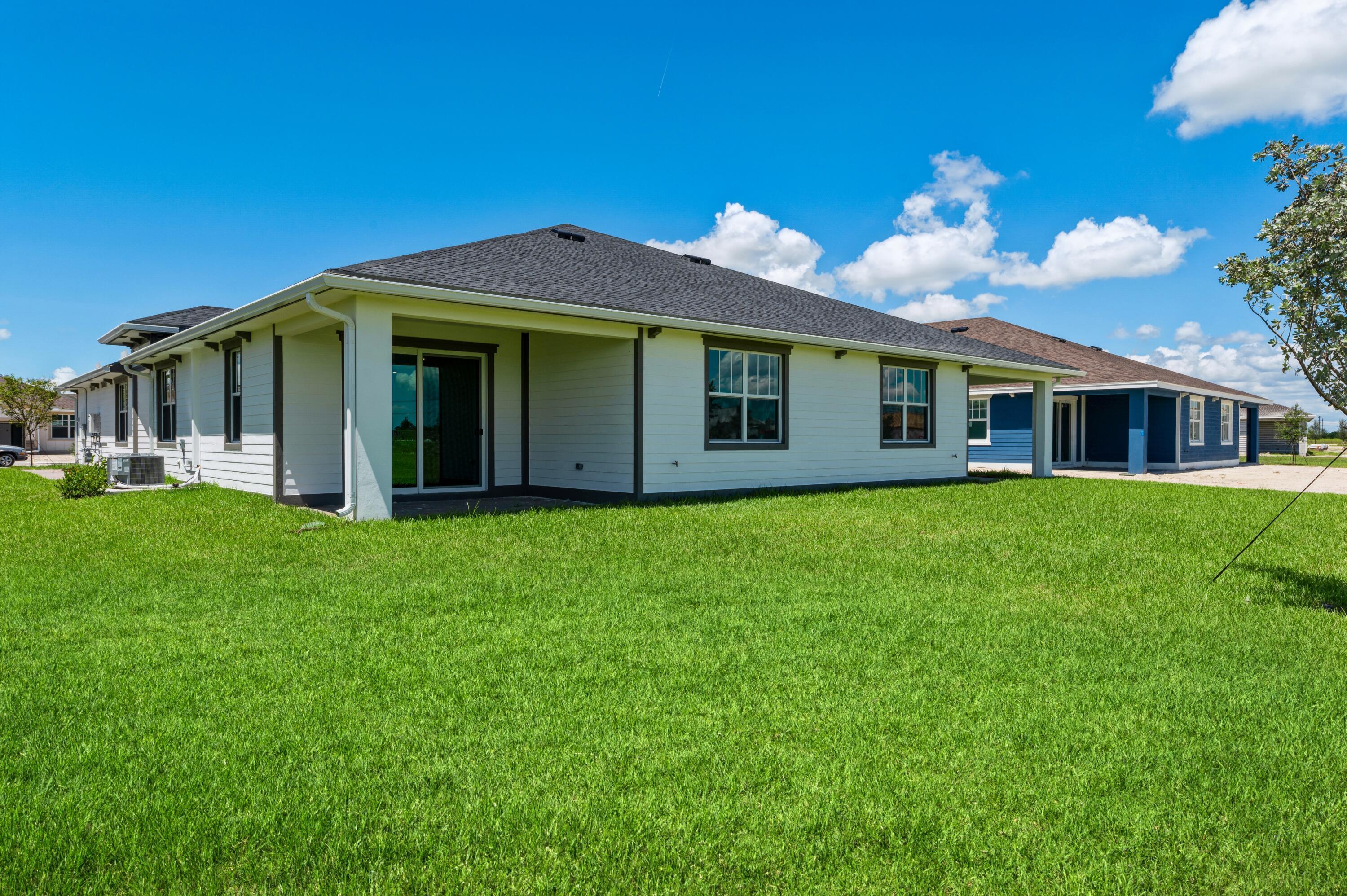 1252 Haywagon Trail Property Photo 4