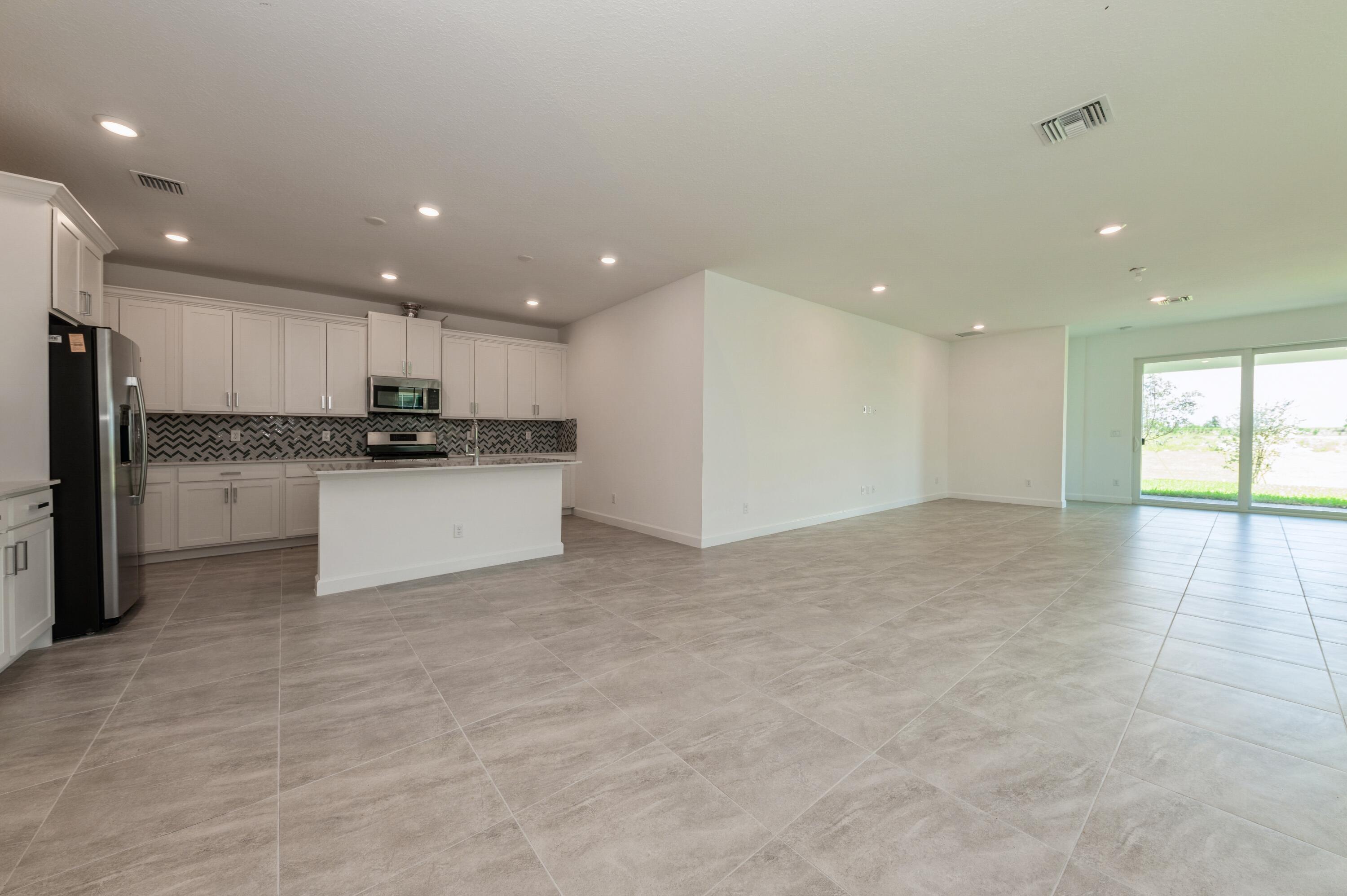 1252 Haywagon Trail Property Photo 7