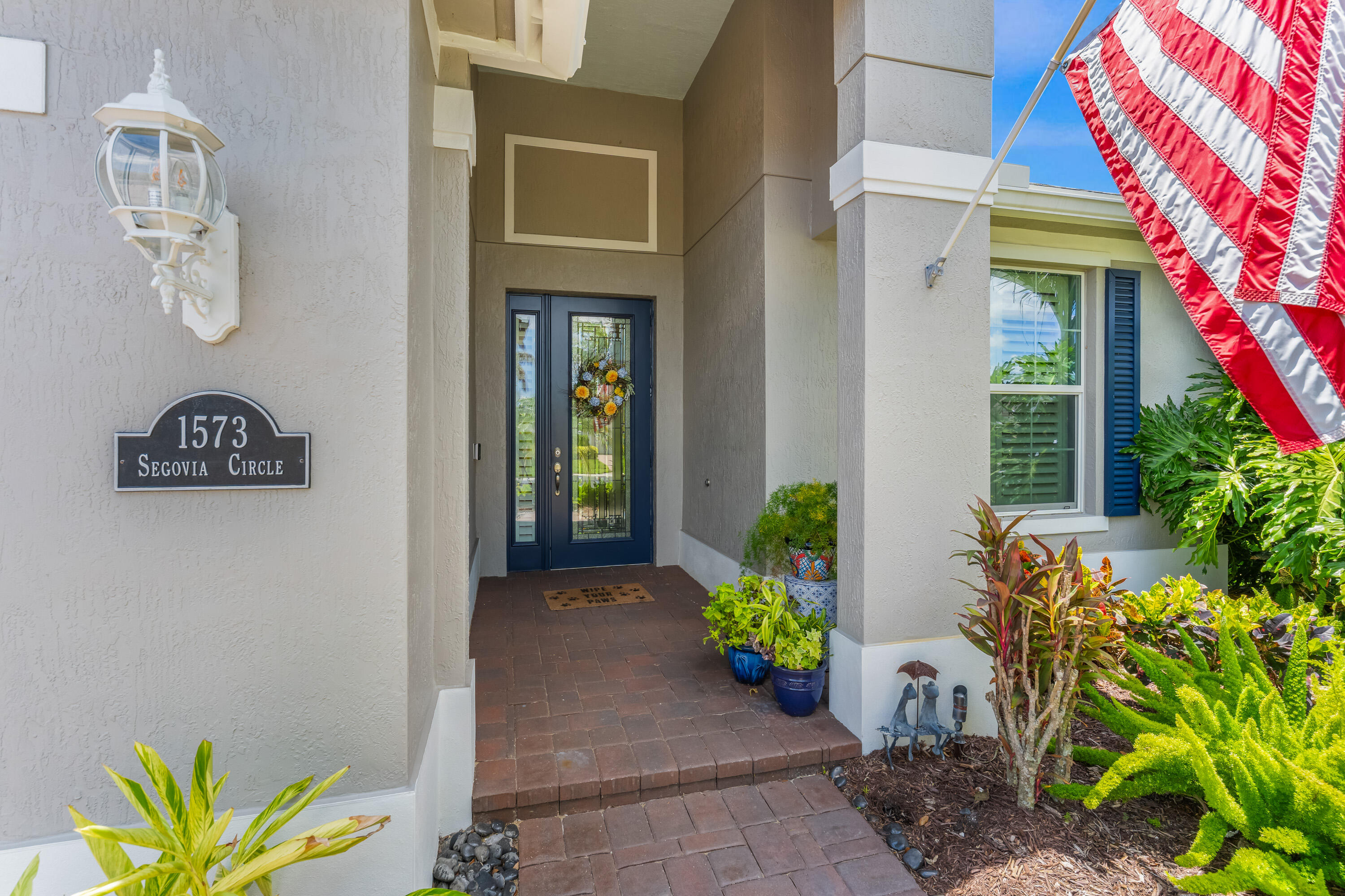 1573 Segovia Circle Property Photo 6