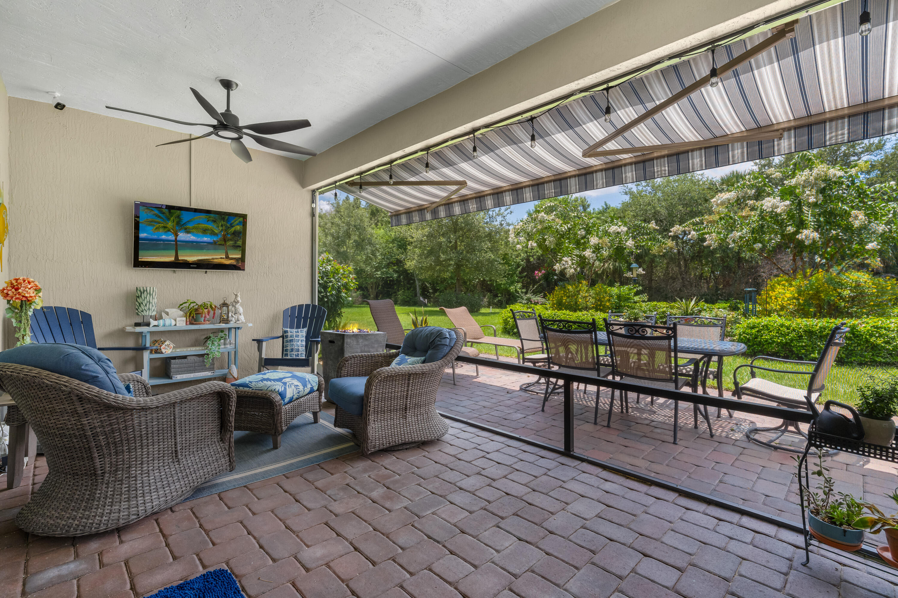 1573 Segovia Circle Property Photo 34