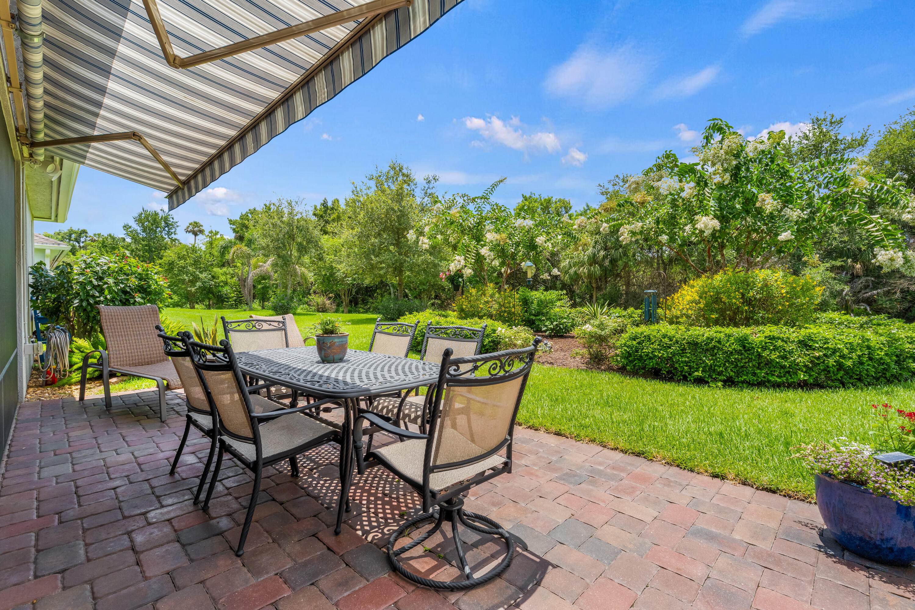 1573 Segovia Circle Property Photo 35
