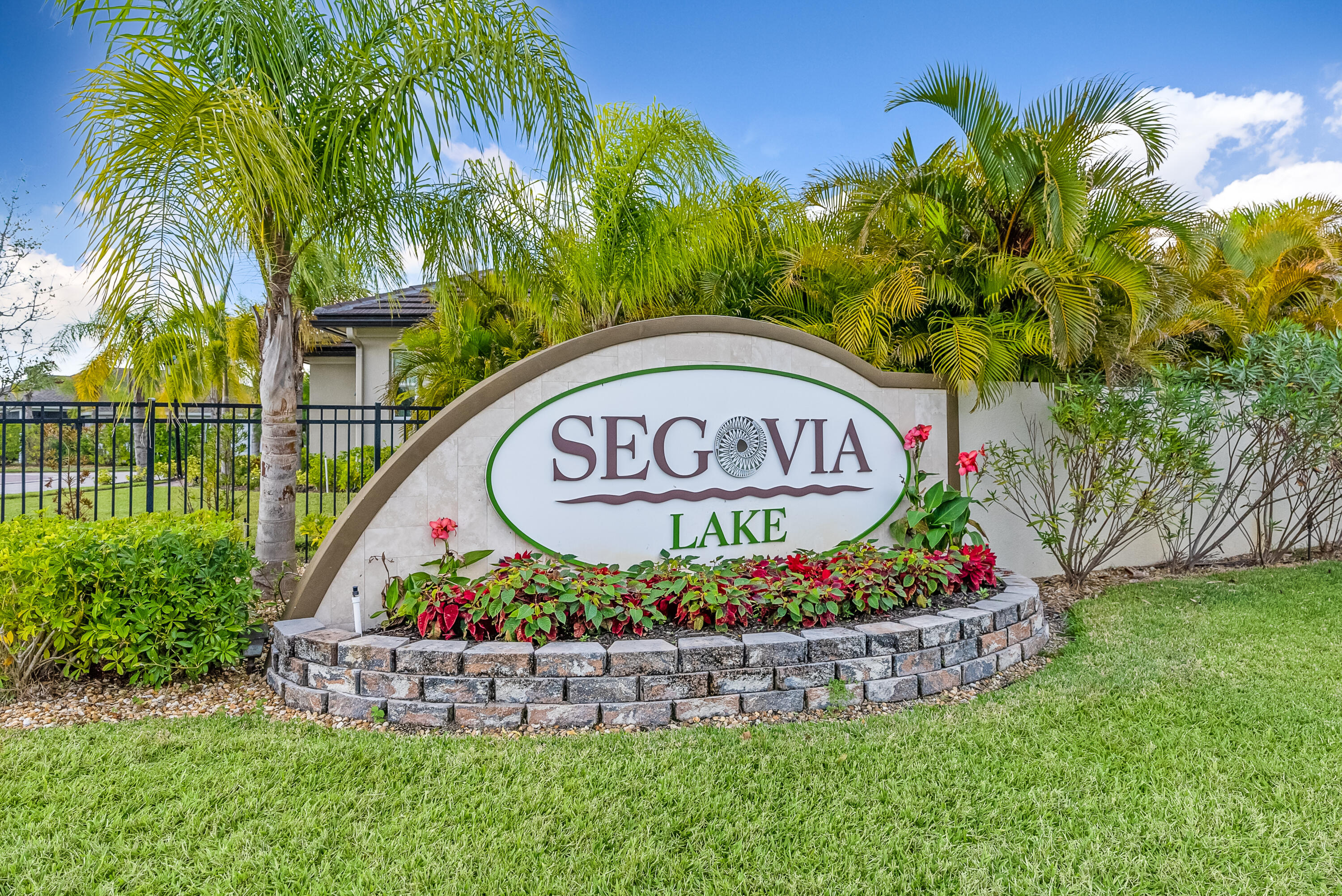 1573 Segovia Circle Property Photo 46