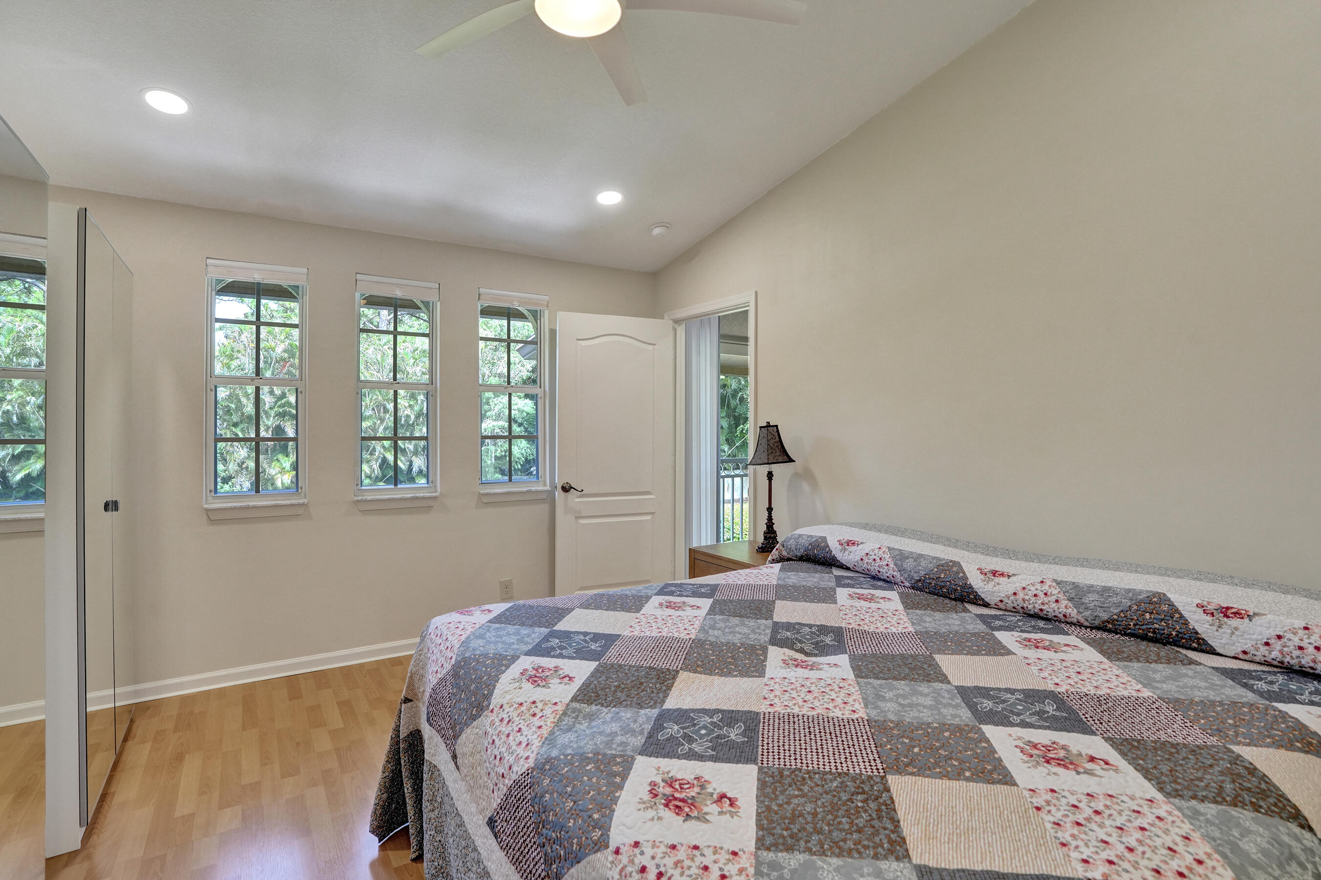 4921 Riverside Drive 606 Property Photo 28