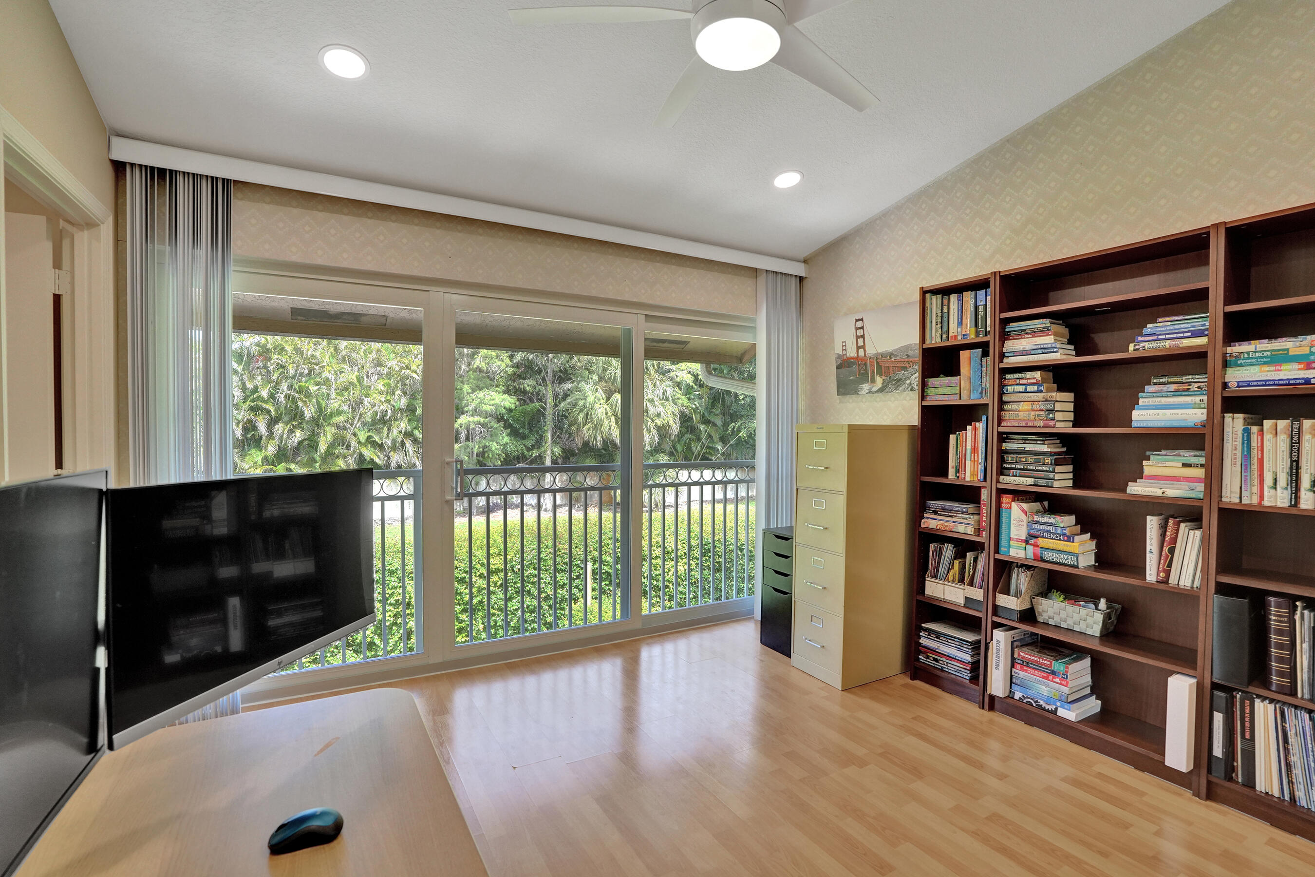 4921 Riverside Drive 606 Property Photo 33