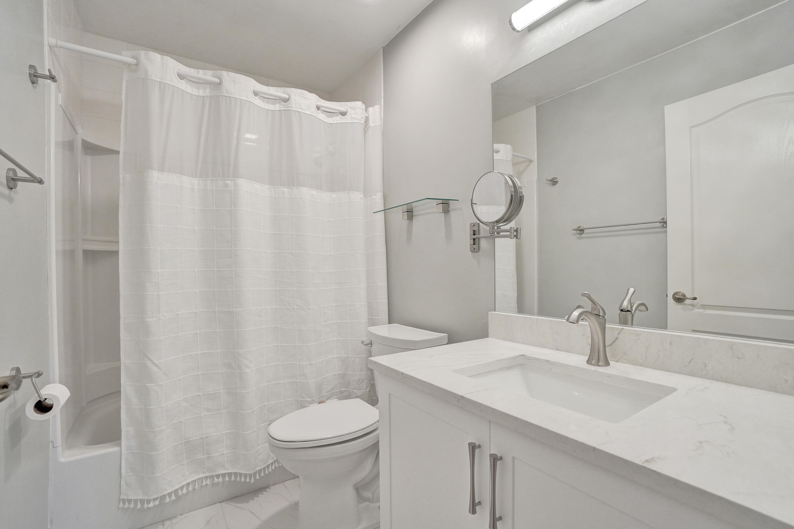 4921 Riverside Drive 606 Property Photo 44
