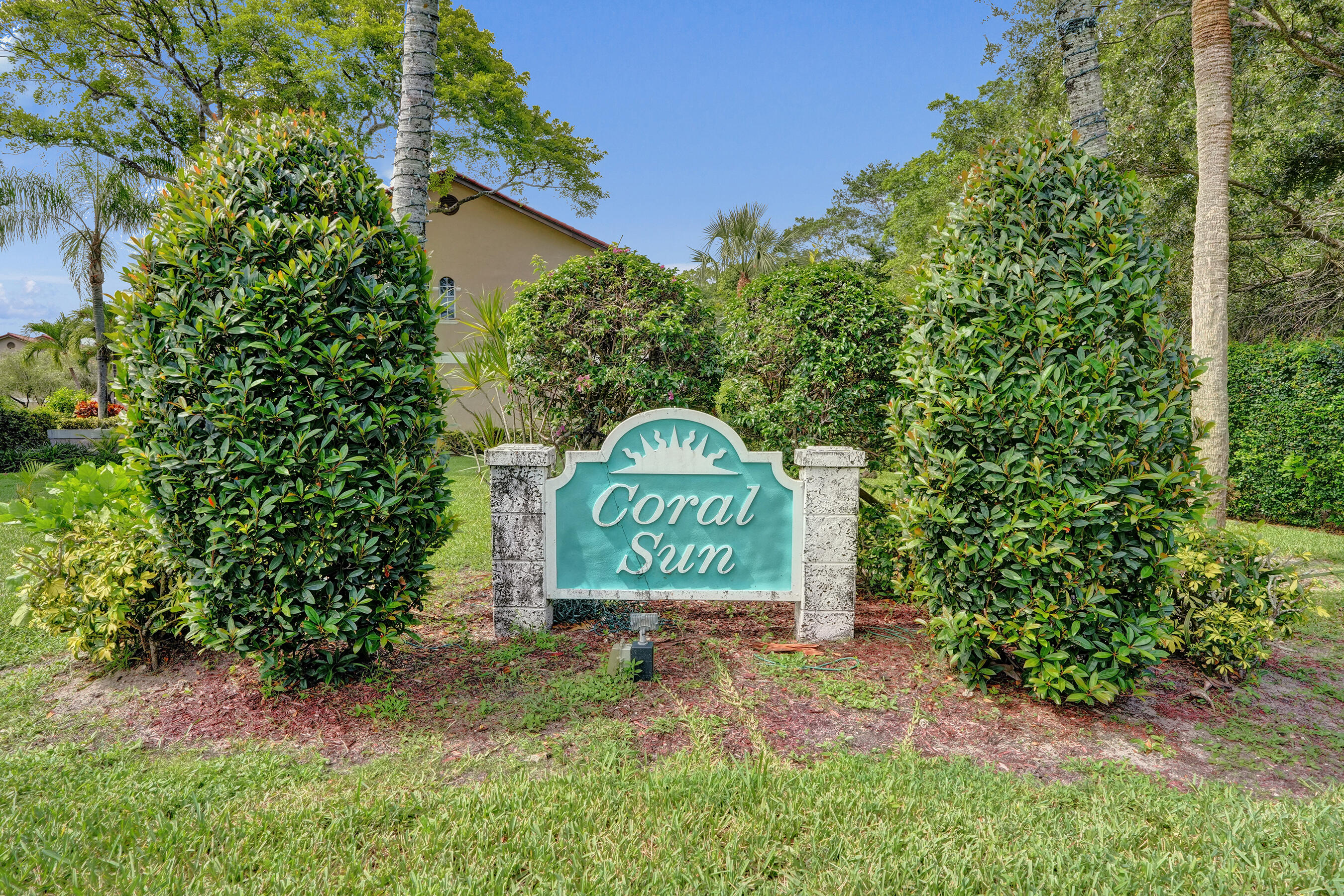 4921 Riverside Drive 606 Property Photo 61