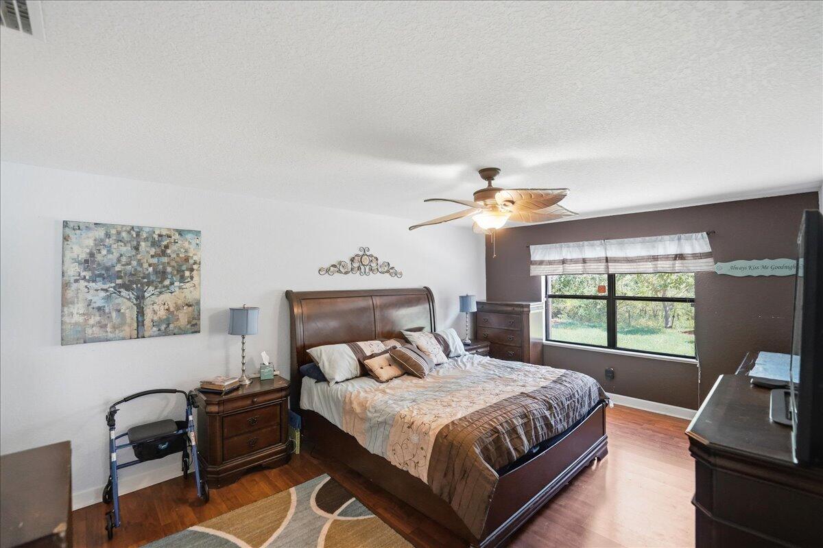 130 Mediterranean Boulevard N Property Photo 13
