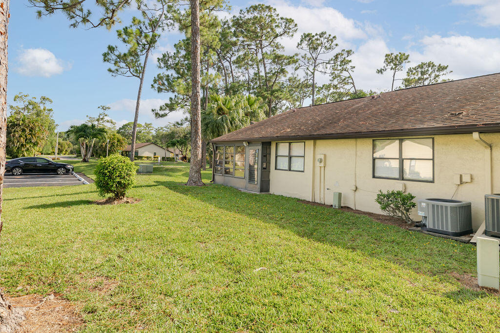 191 Mastic Tree Court Property Photo 7