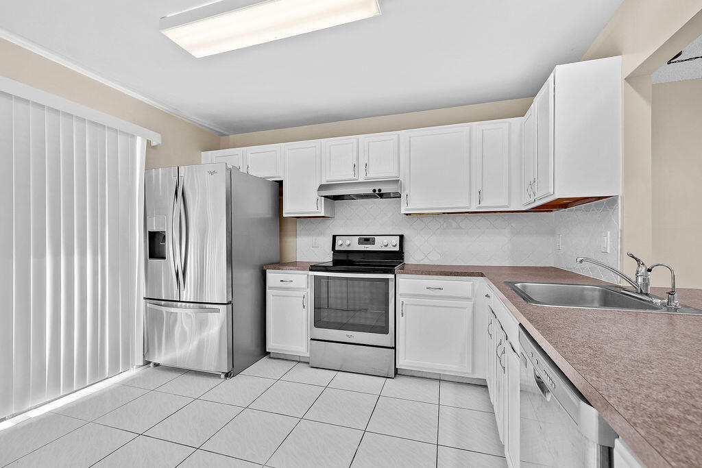 191 Mastic Tree Court Property Photo 16