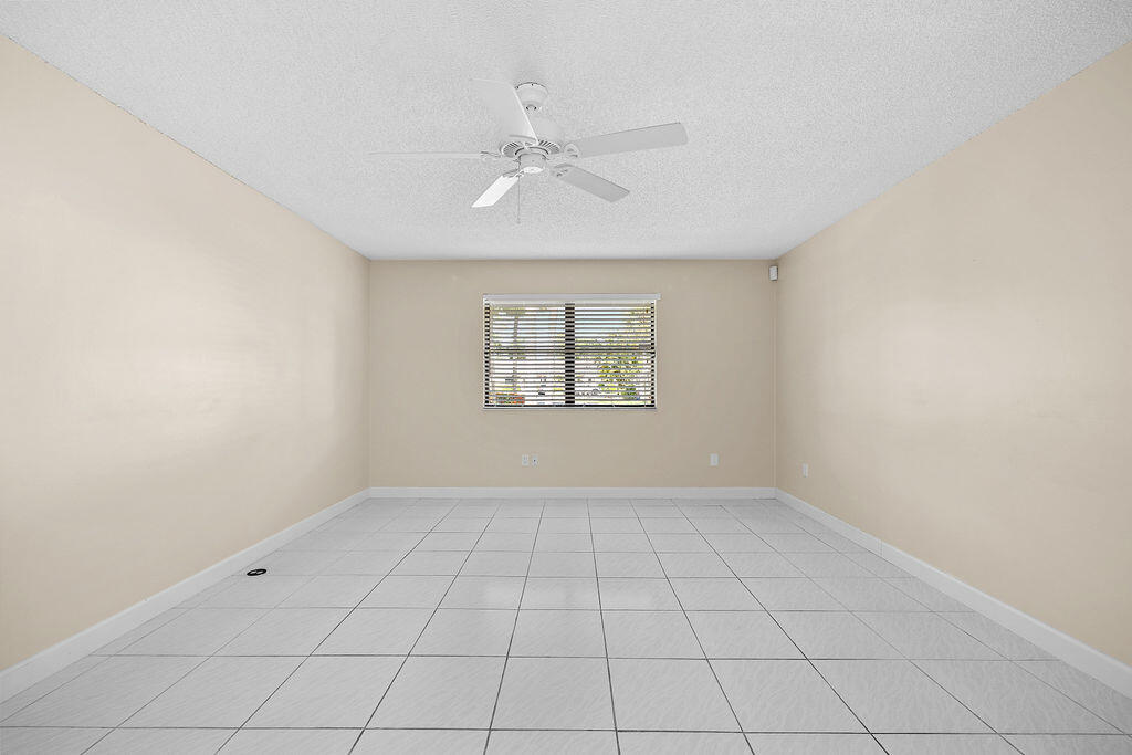 191 Mastic Tree Court Property Photo 24