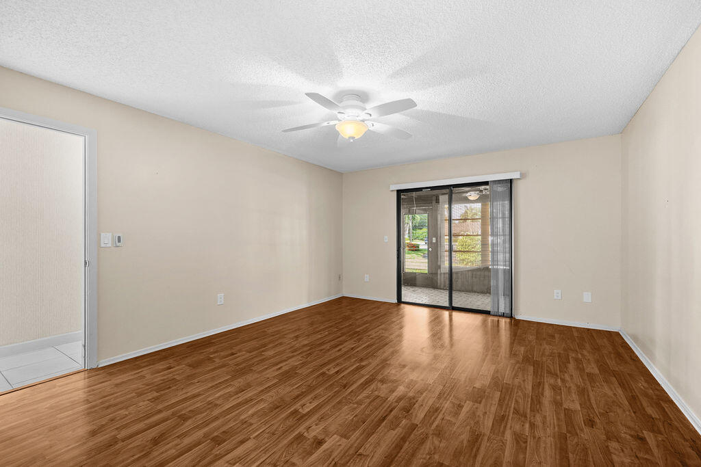 191 Mastic Tree Court Property Photo 28