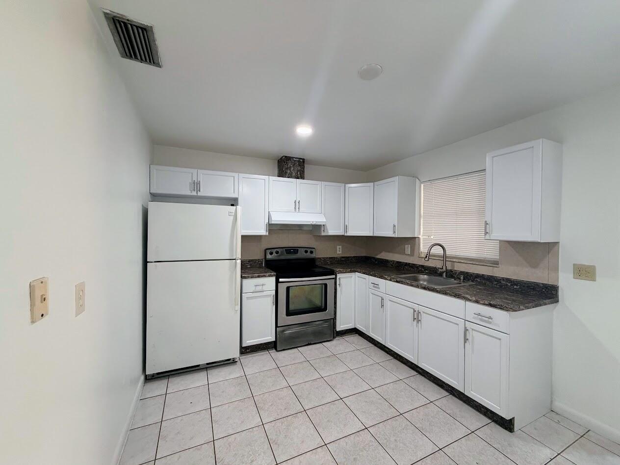 5899 Mango Road Property Photo 1