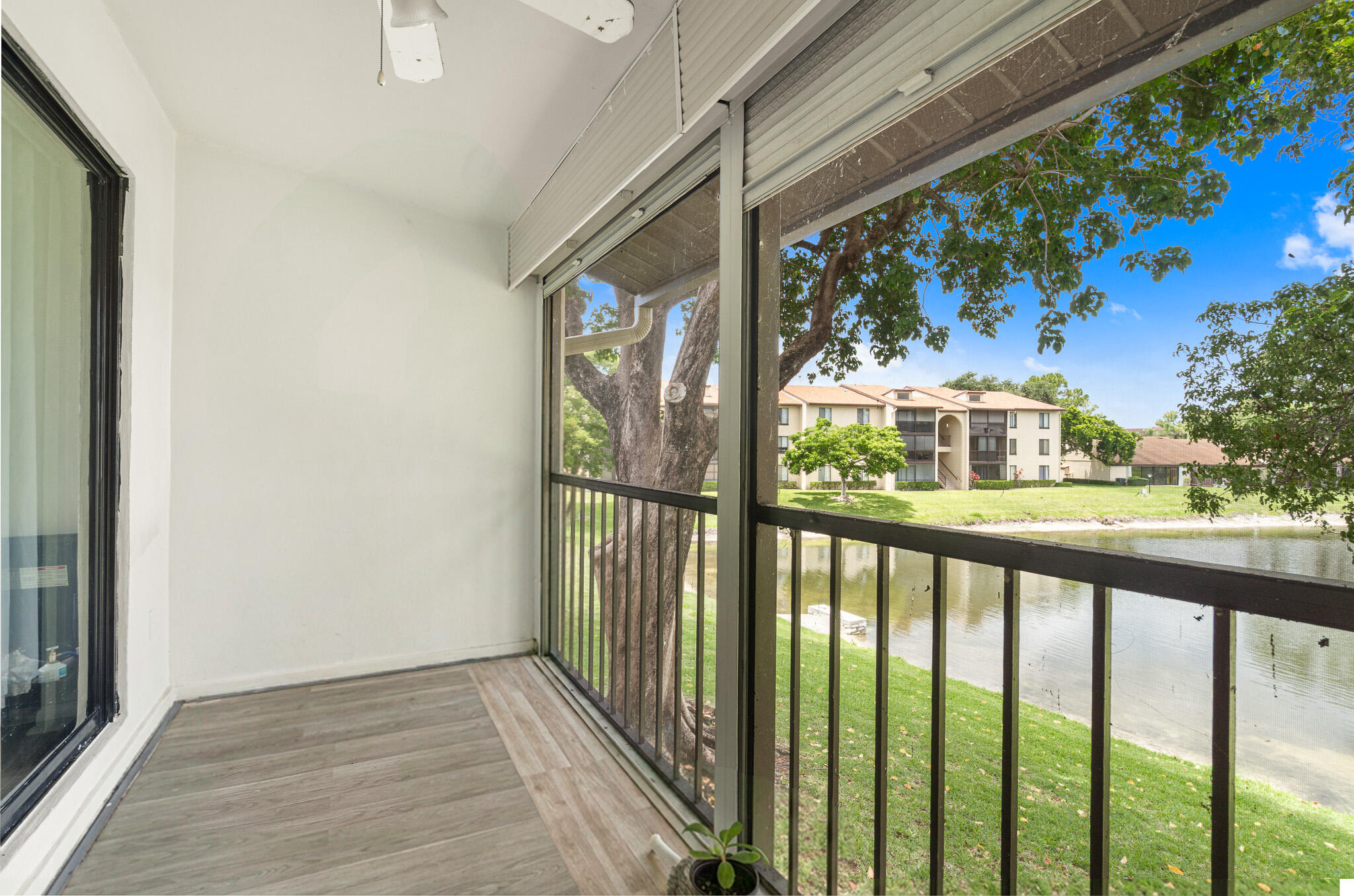 610 Sea Pine Way H2 Property Photo 21