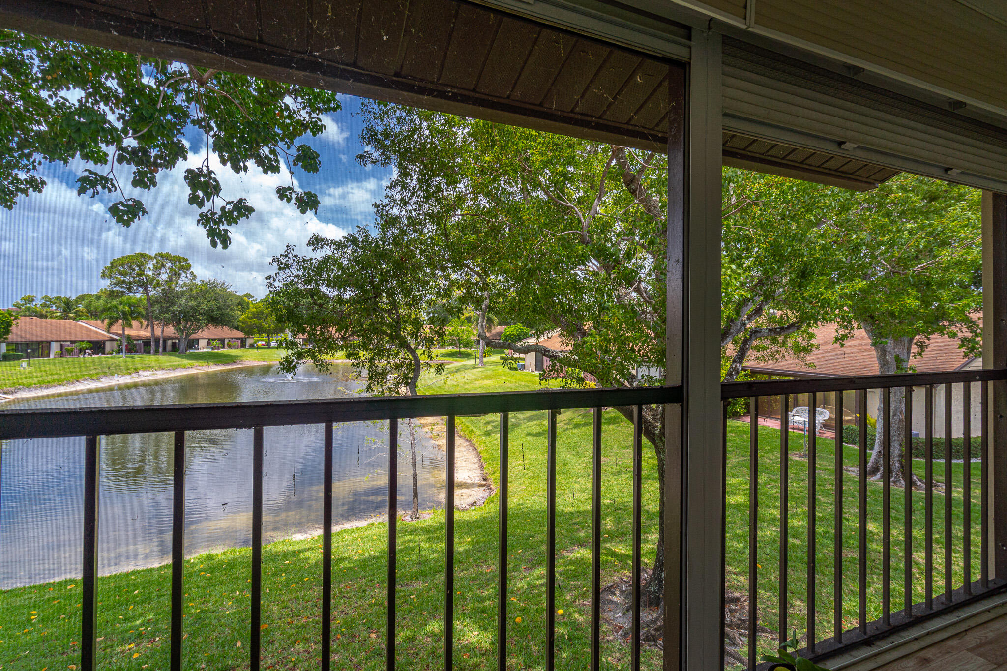 610 Sea Pine Way H2 Property Photo 23