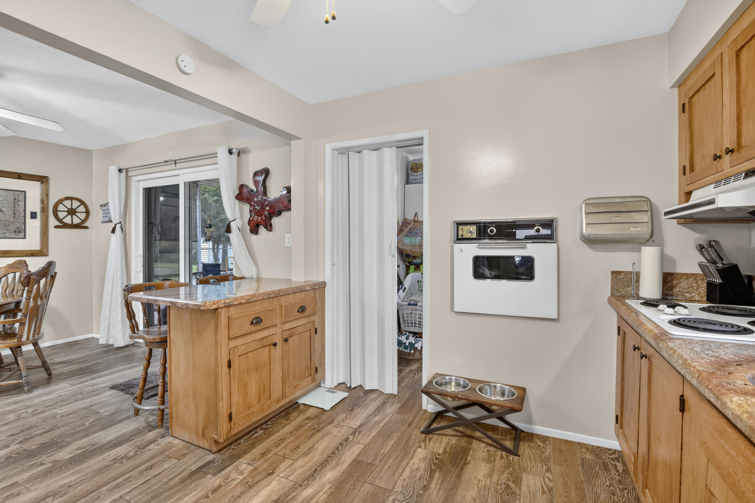 220 Nw 48th Street Property Photo 17