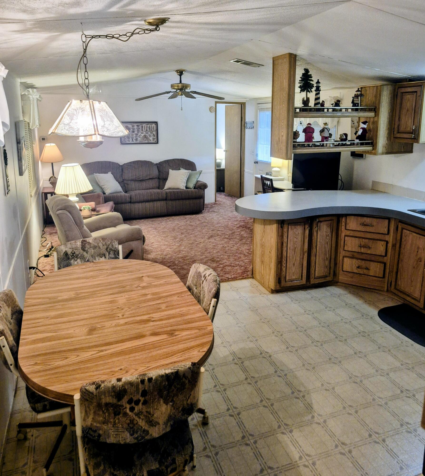 1066 Peach Lane Property Photo 1