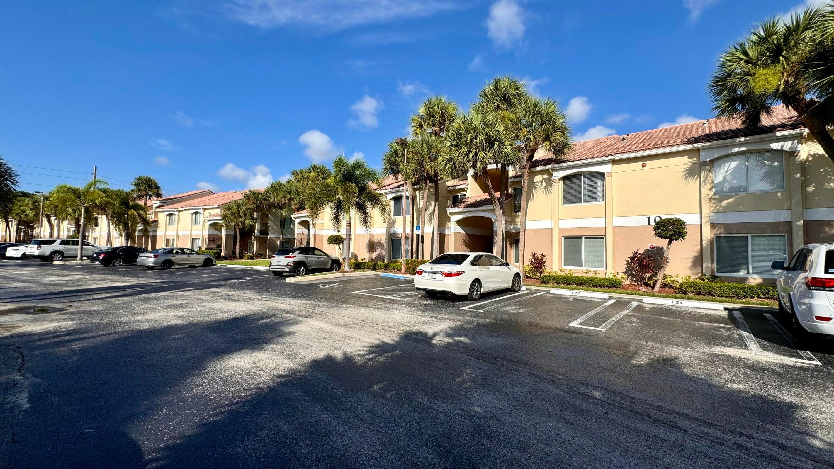 815 W Boynton Beach Boulevard 1-106 Property Photo 1