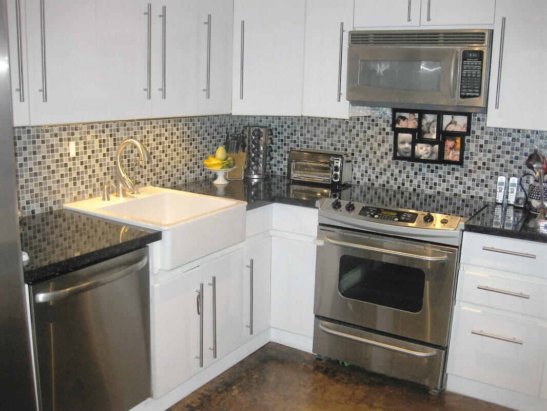 100 Bayview Drive 1825 Property Photo 5
