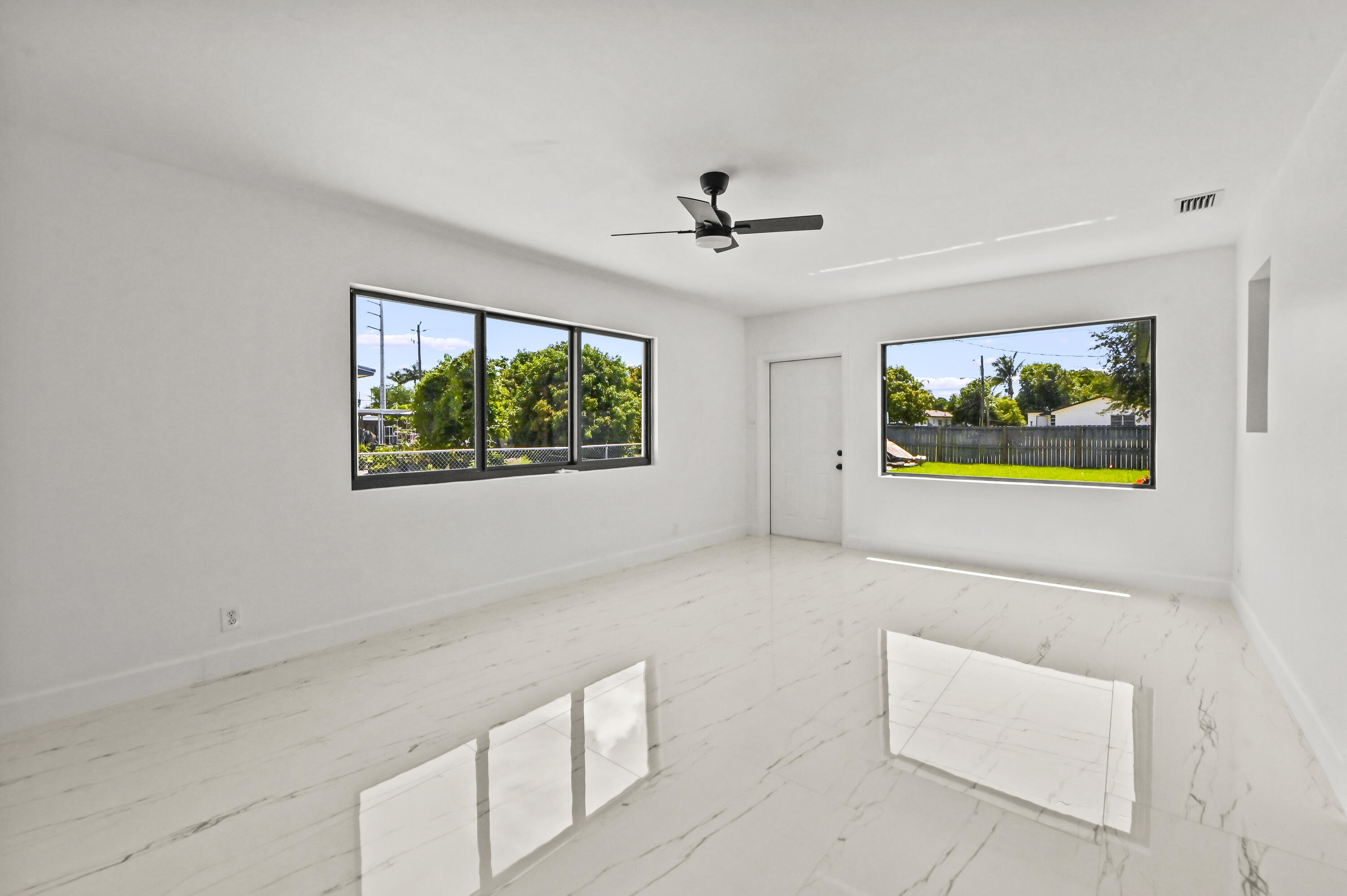3645 Melaleuca Lane Property Photo 14