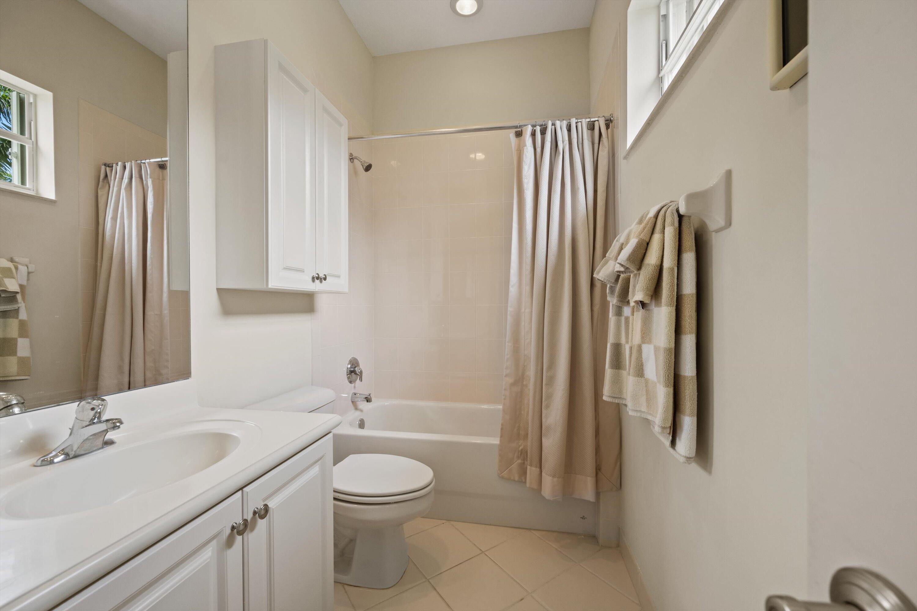 2792 Pillsbury Way Property Photo 25