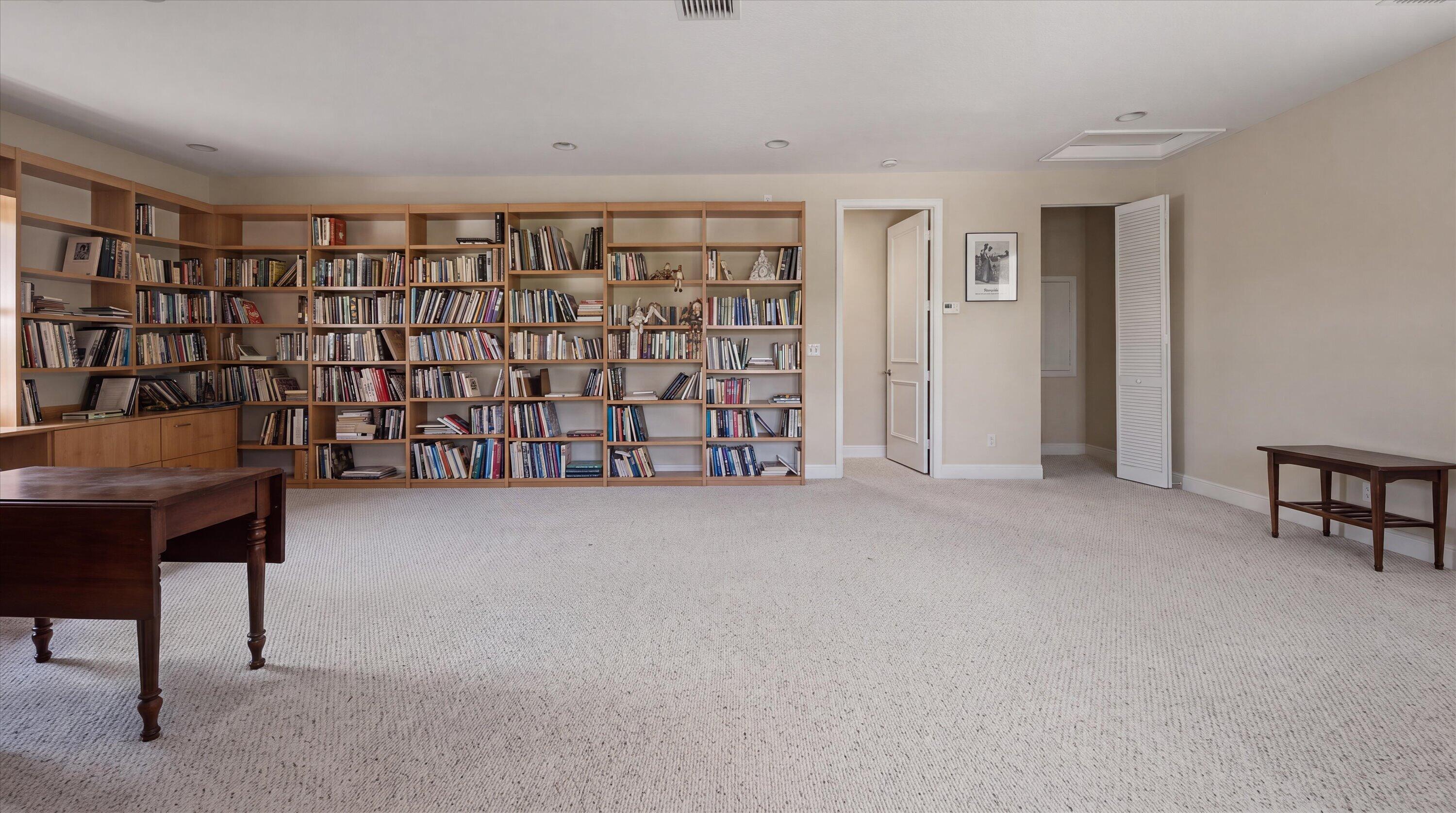 2792 Pillsbury Way Property Photo 27