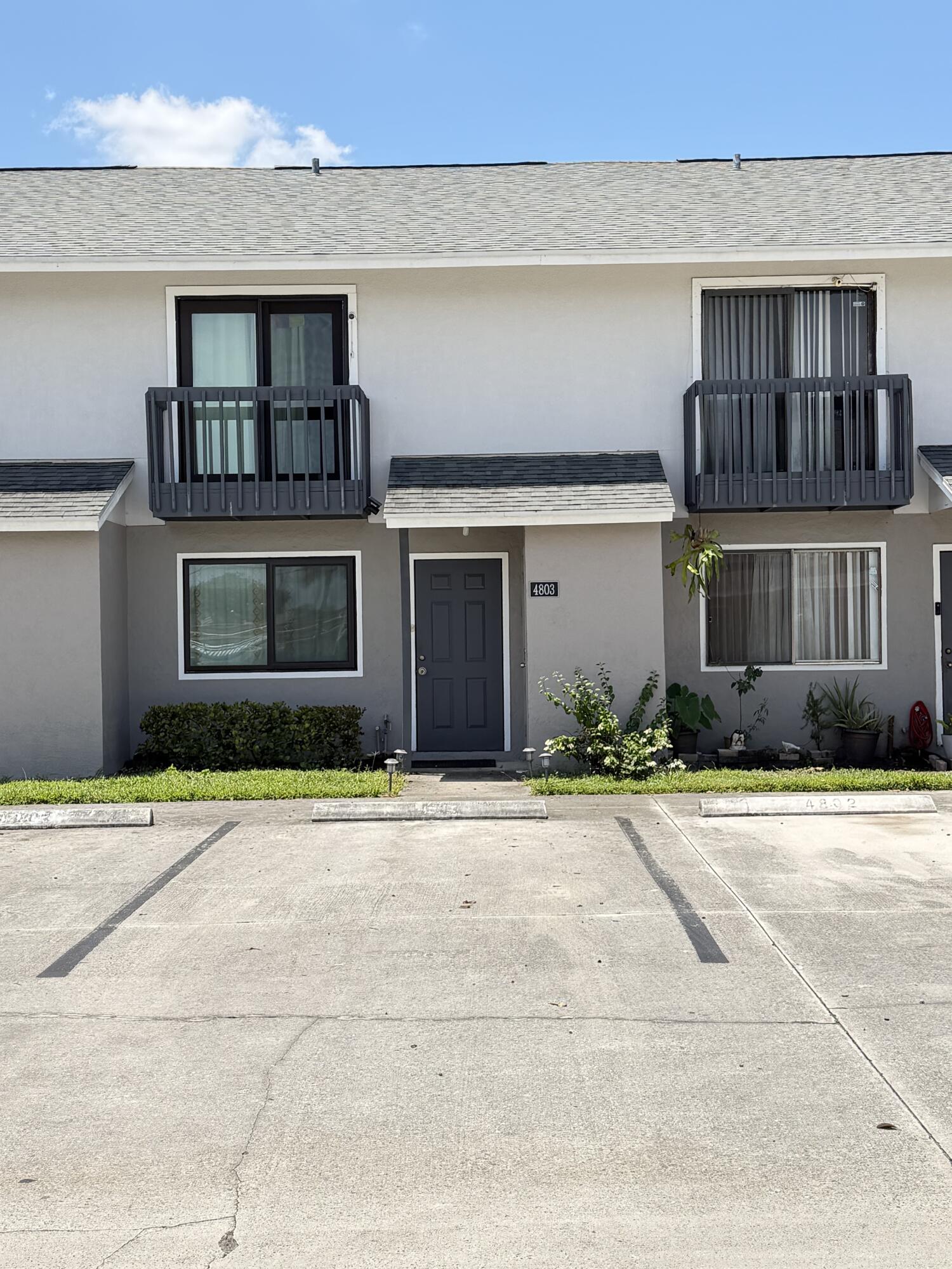 4803 Pier Drive Property Photo 1