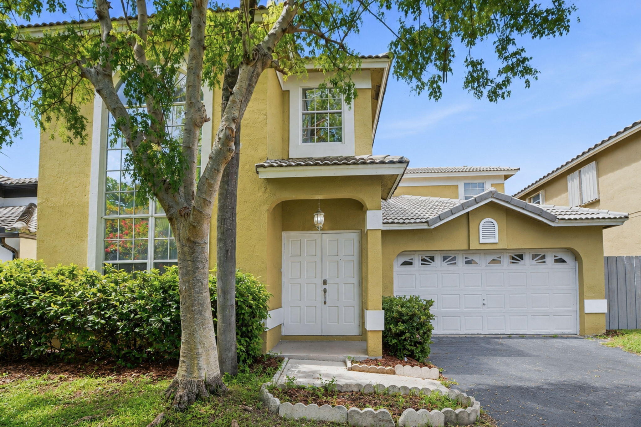 5477 NW 44th Way Property Photo 1