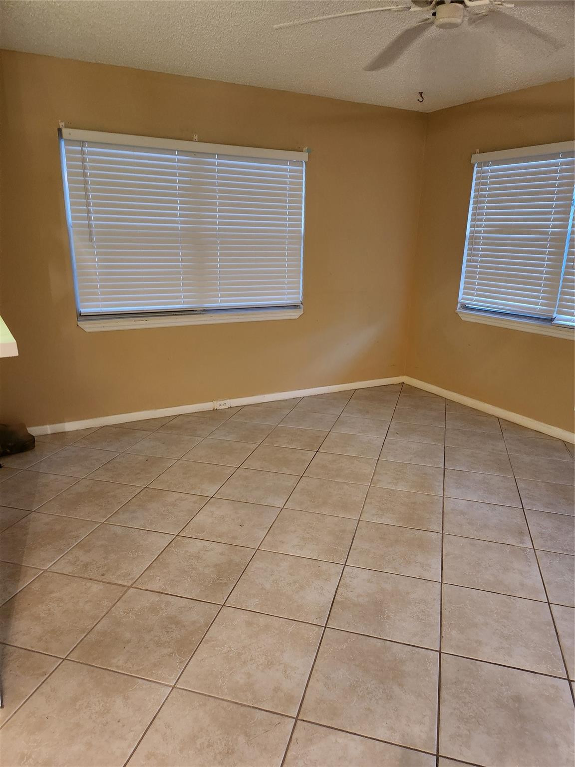 104 Westbury E Property Photo 15