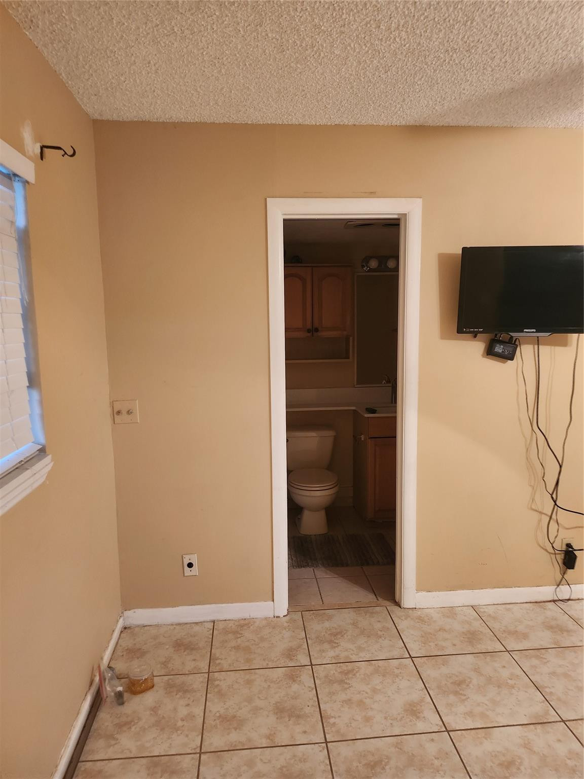 104 Westbury E Property Photo 17