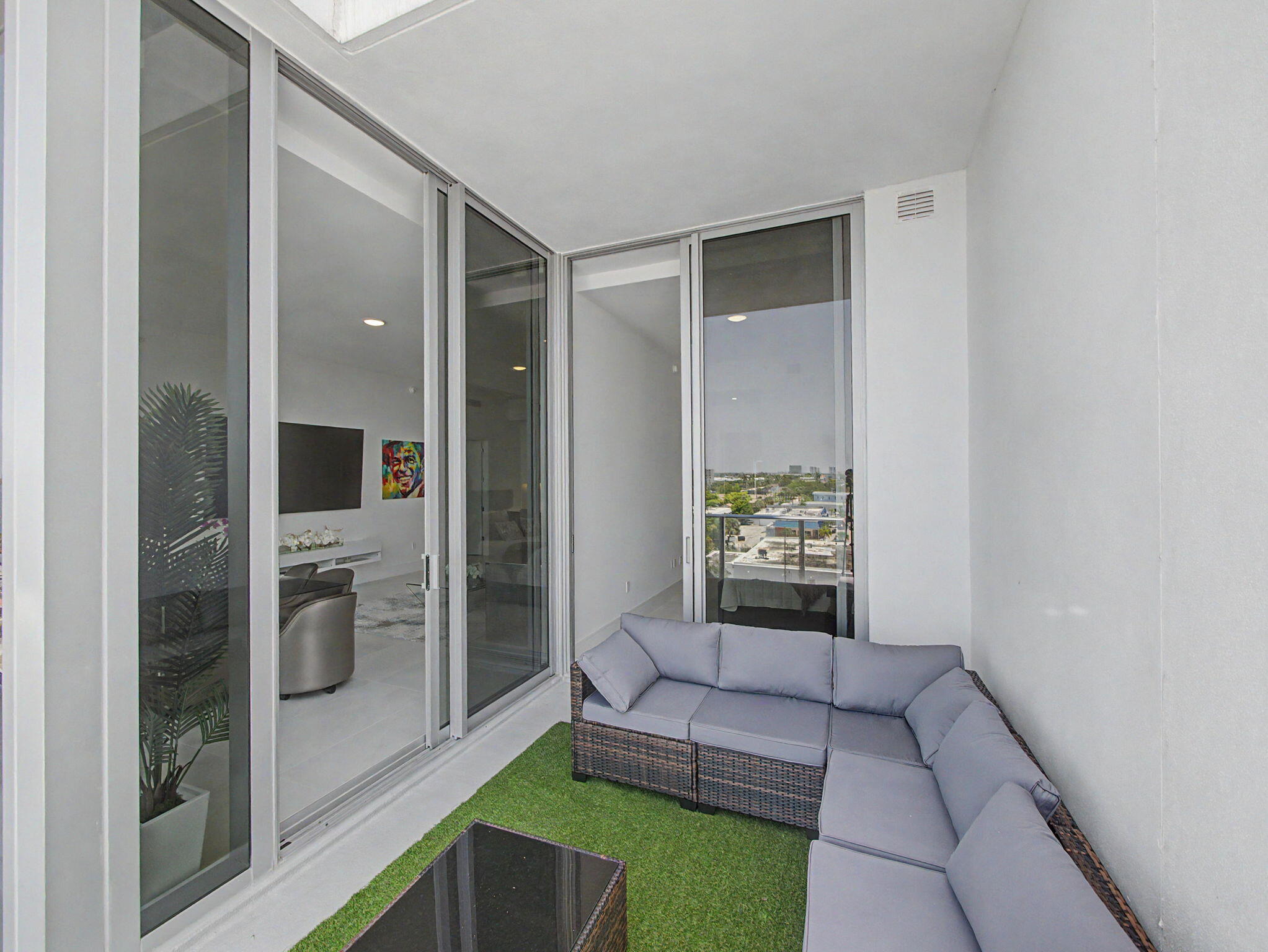 220 Lake Shore Drive 621 Property Photo 43