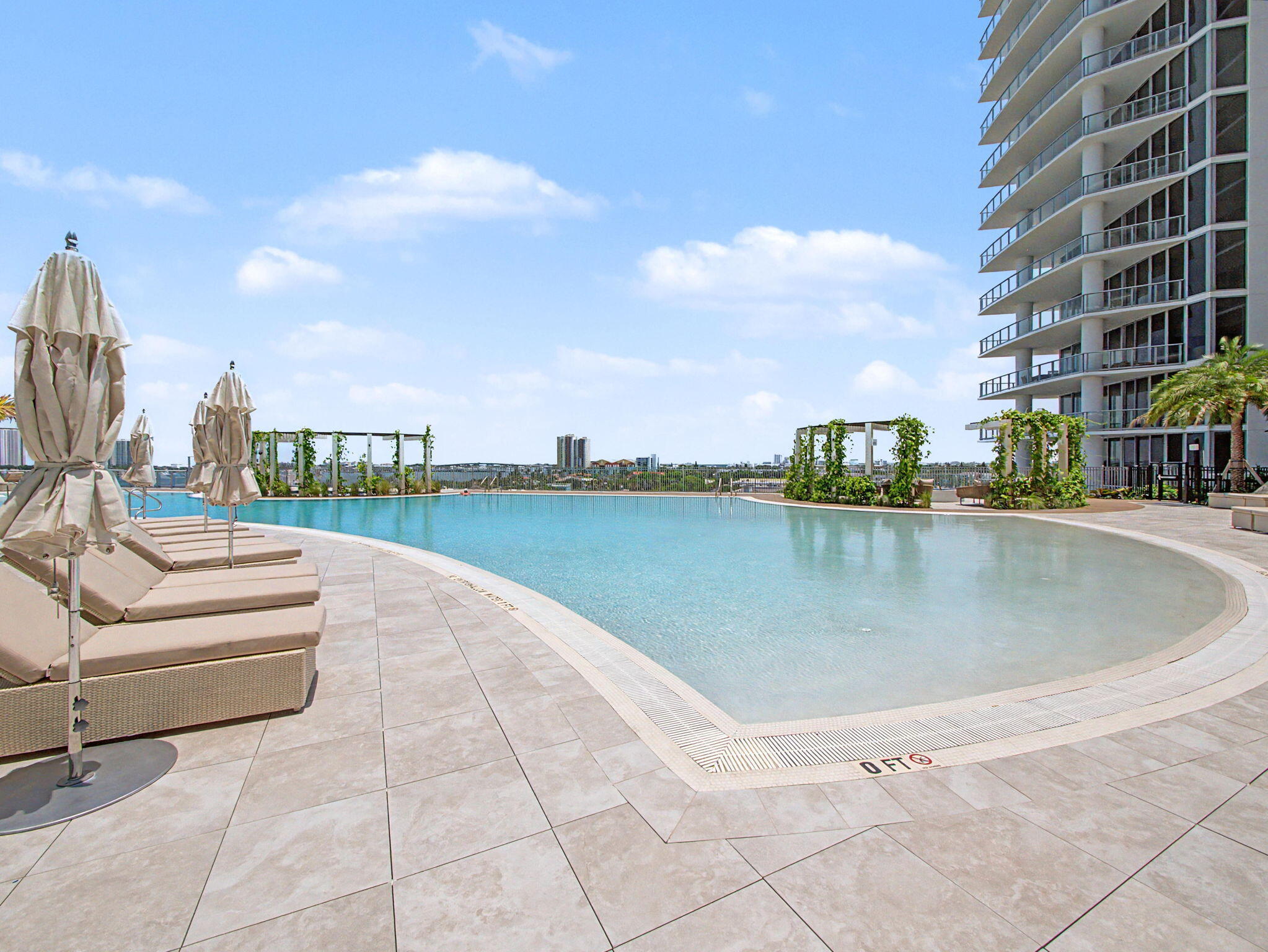 220 Lake Shore Drive 621 Property Photo 49