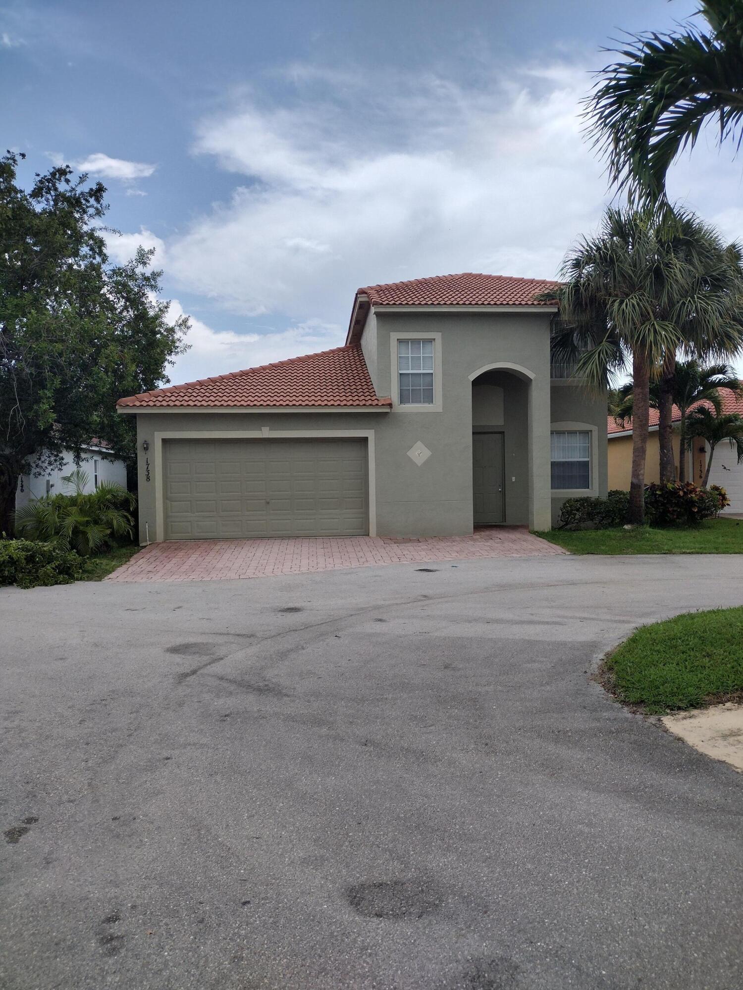1738 Pierside Circle Property Photo 1