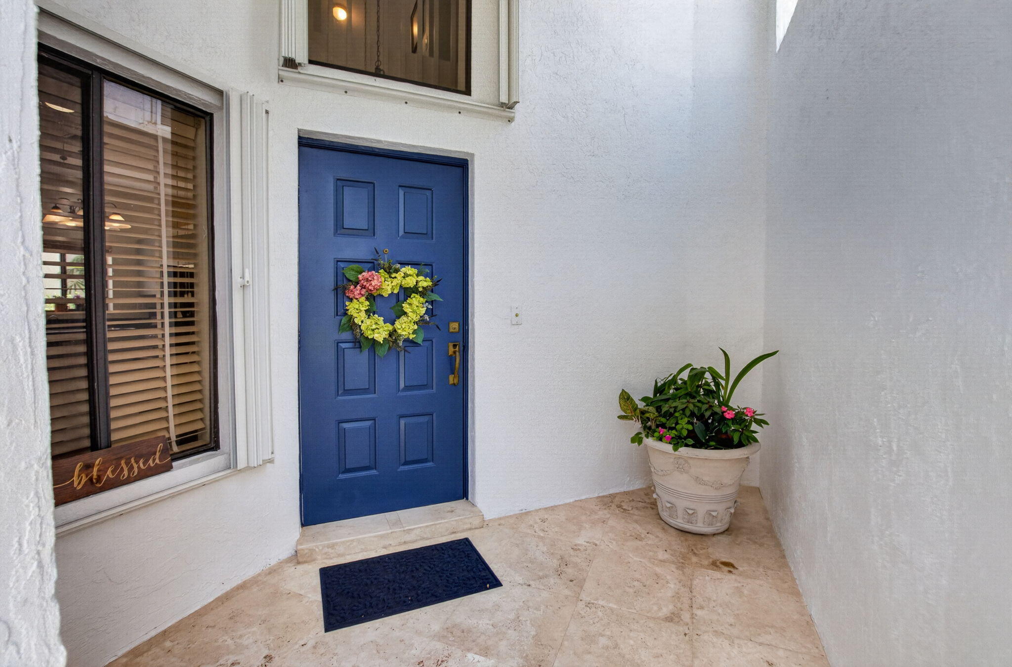 21692 Cromwell Circle Property Photo 2