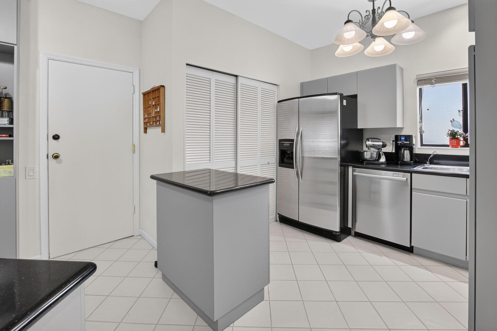 21692 Cromwell Circle Property Photo 18