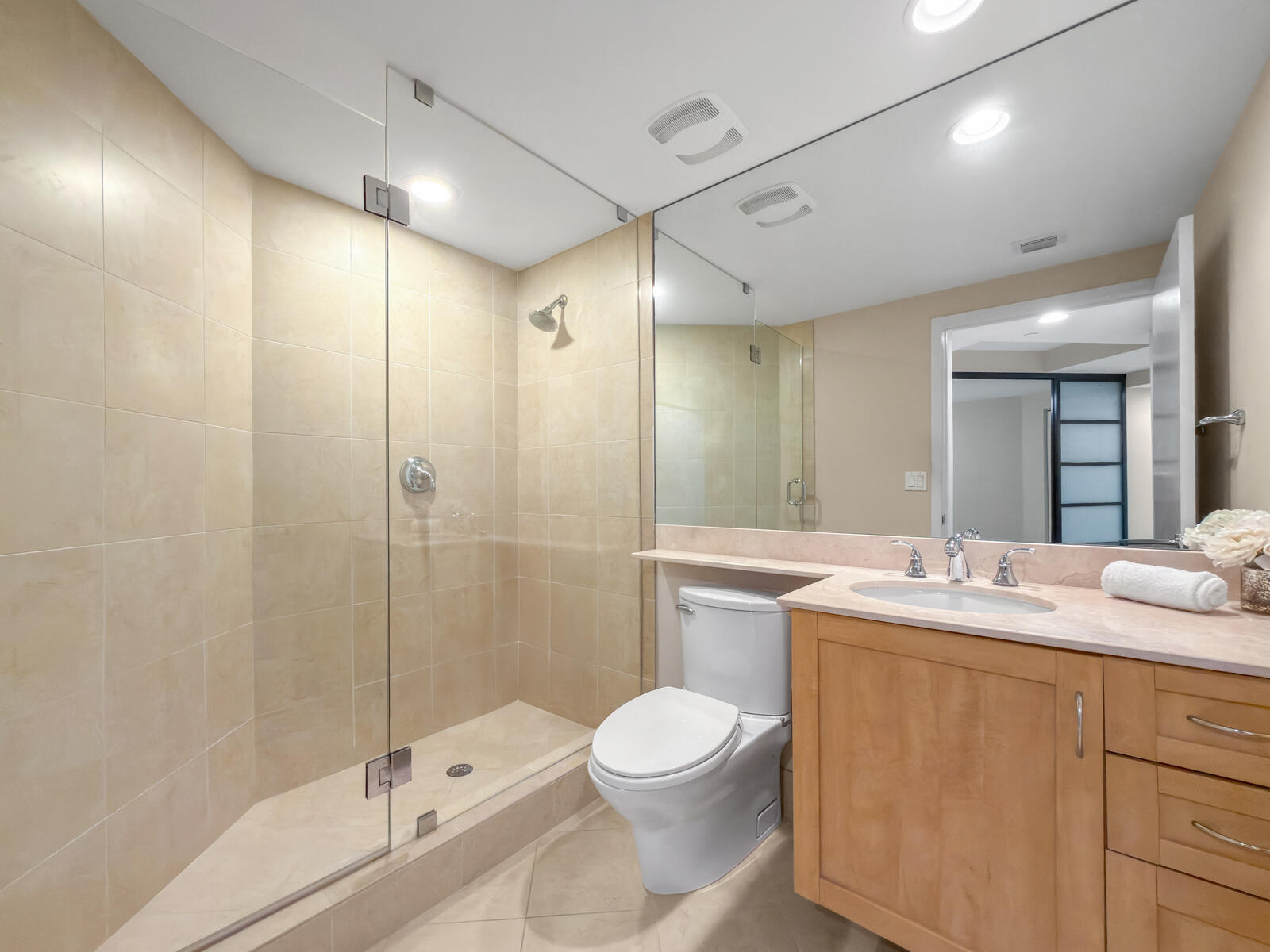 2831 N Ocean Boulevard 303n Property Photo 25