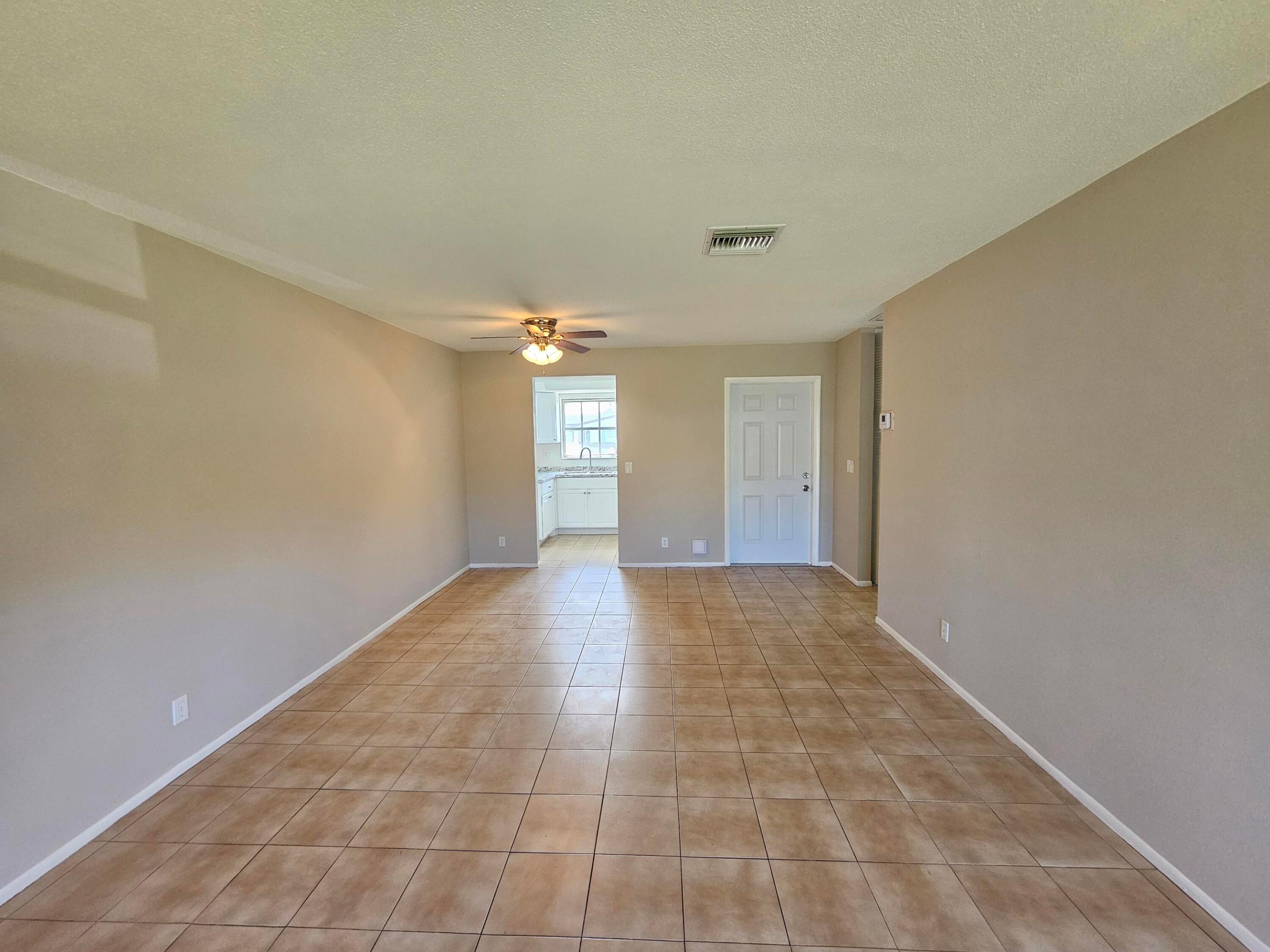2966 Ashley Drive E F Property Photo 4