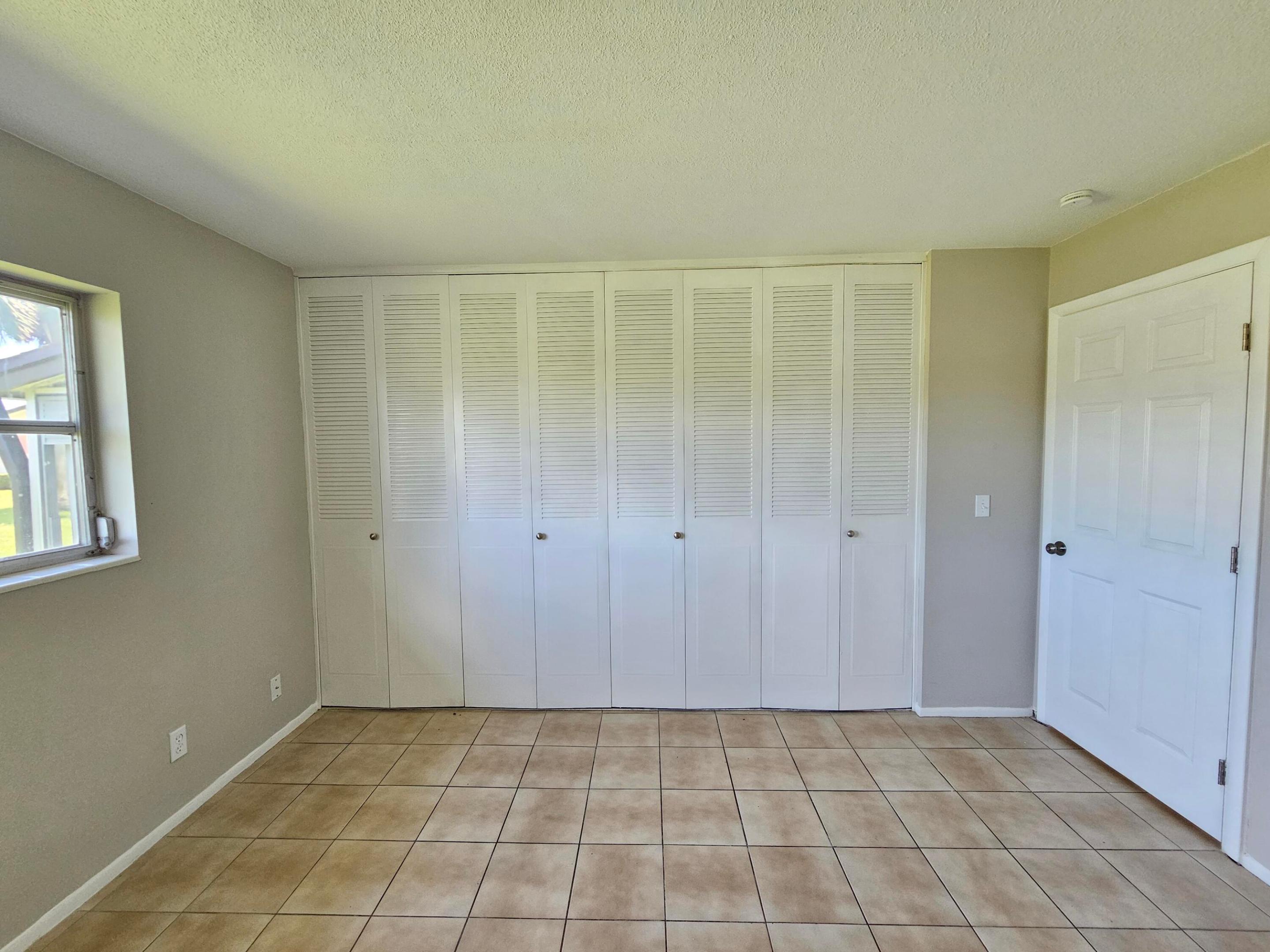 2966 Ashley Drive E F Property Photo 13
