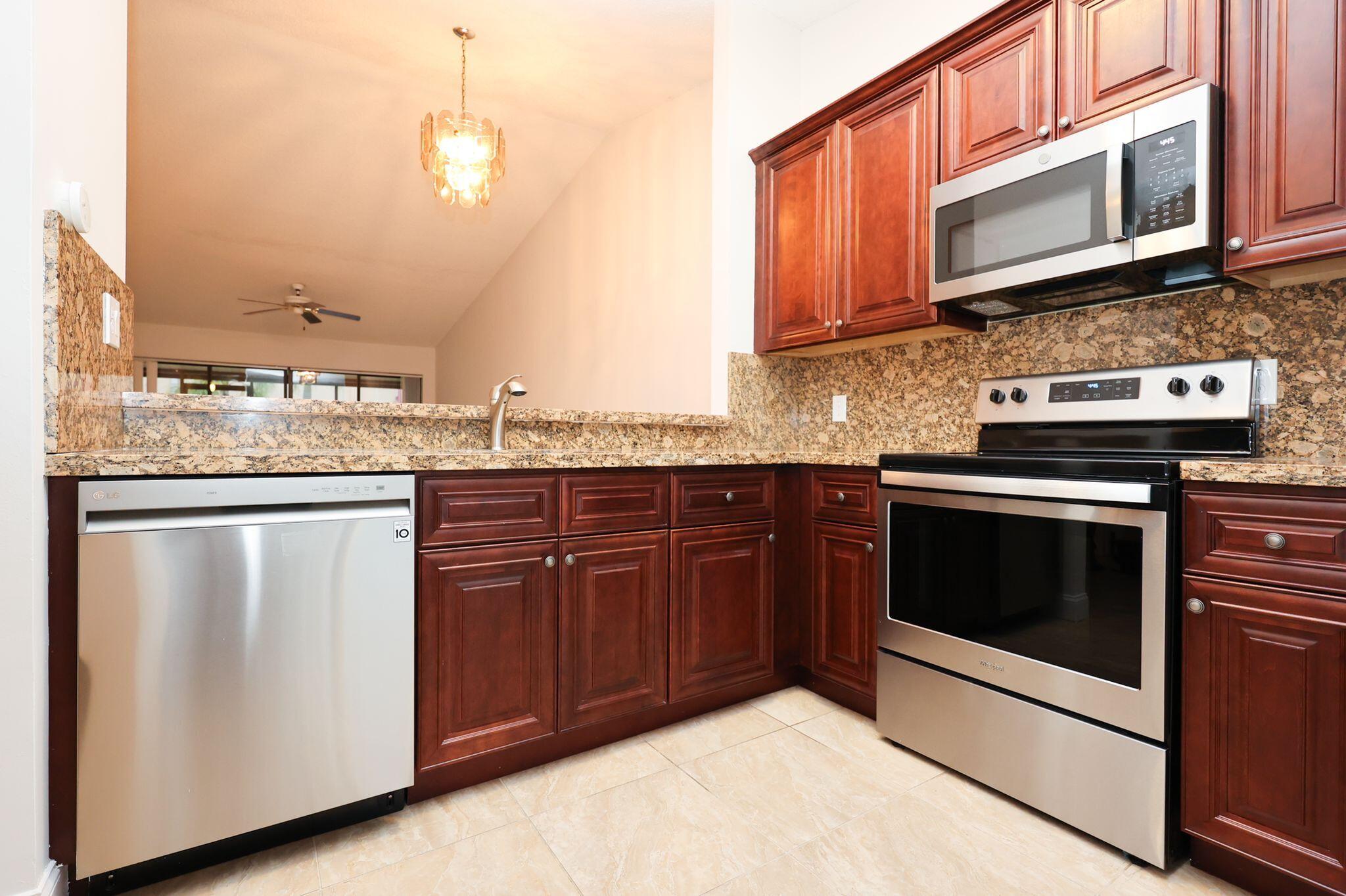 10127 E Boca Bend E B2 Property Photo 1