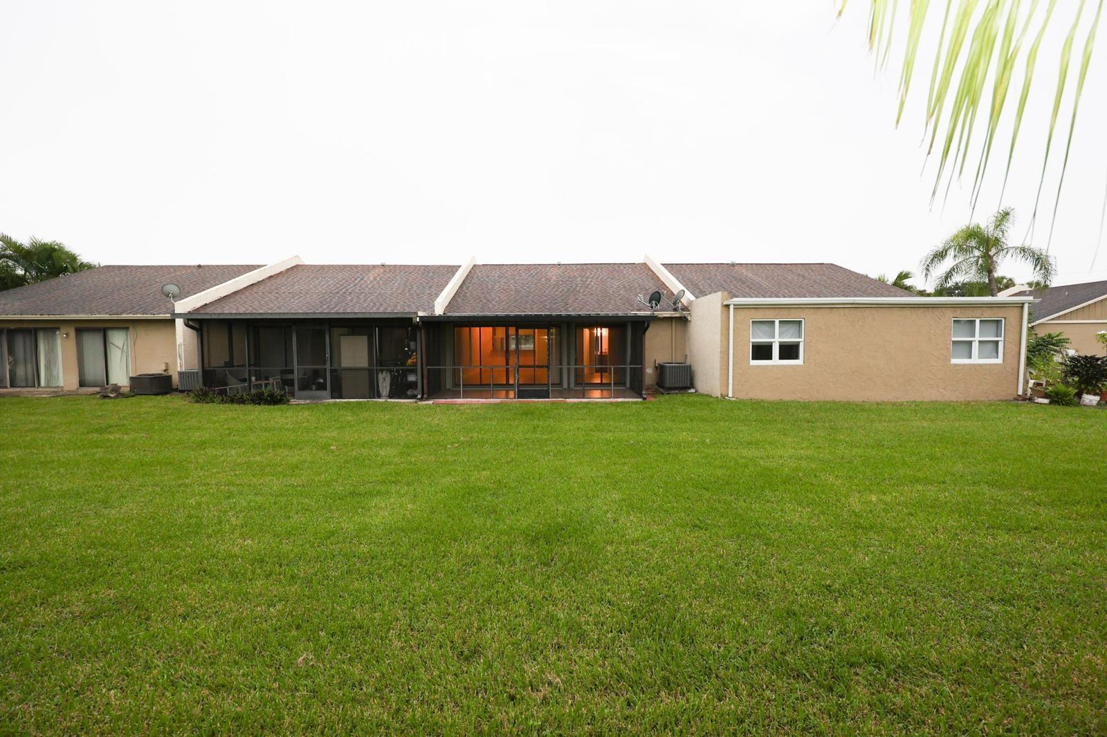 10127 E Boca Bend E B2 Property Photo 5