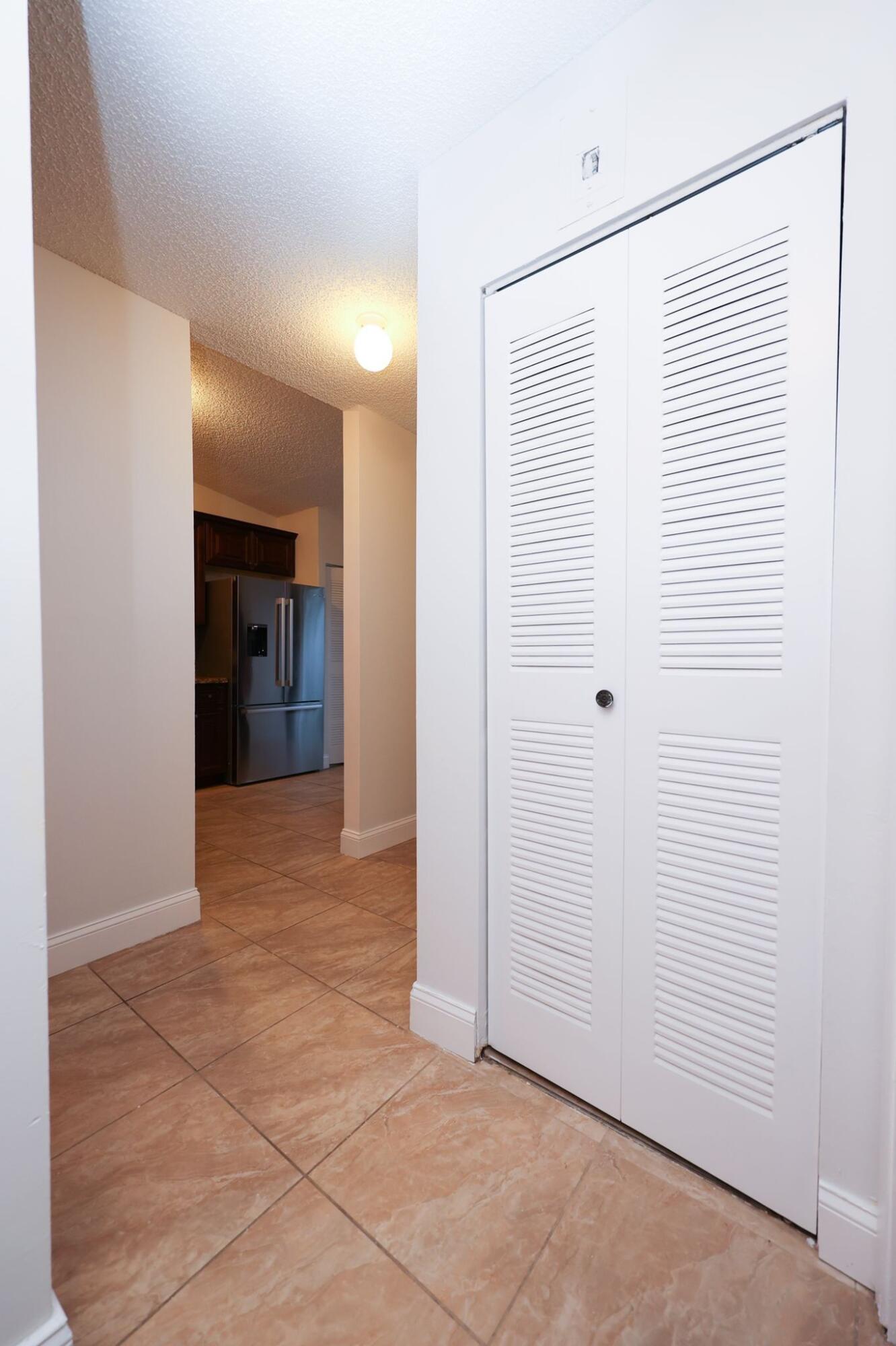 10127 E Boca Bend E B2 Property Photo 15